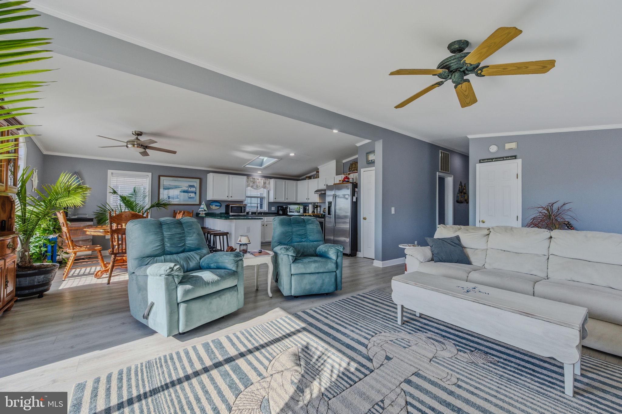 MARINERS COVE - Residential