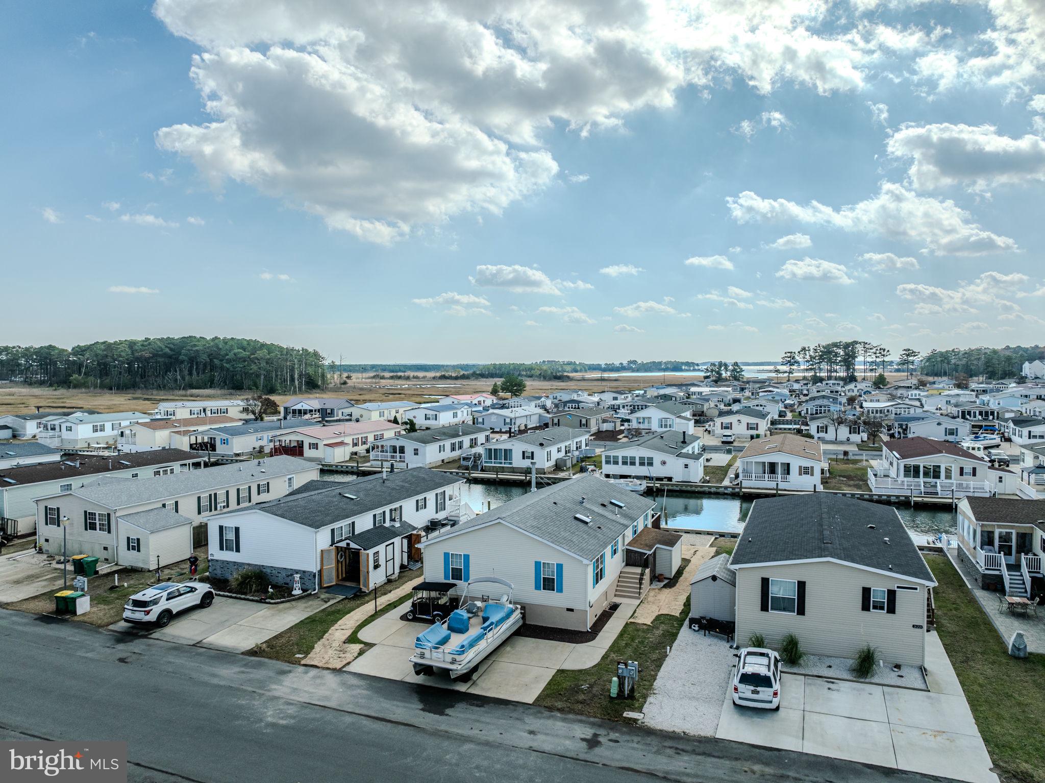 MARINERS COVE - Residential