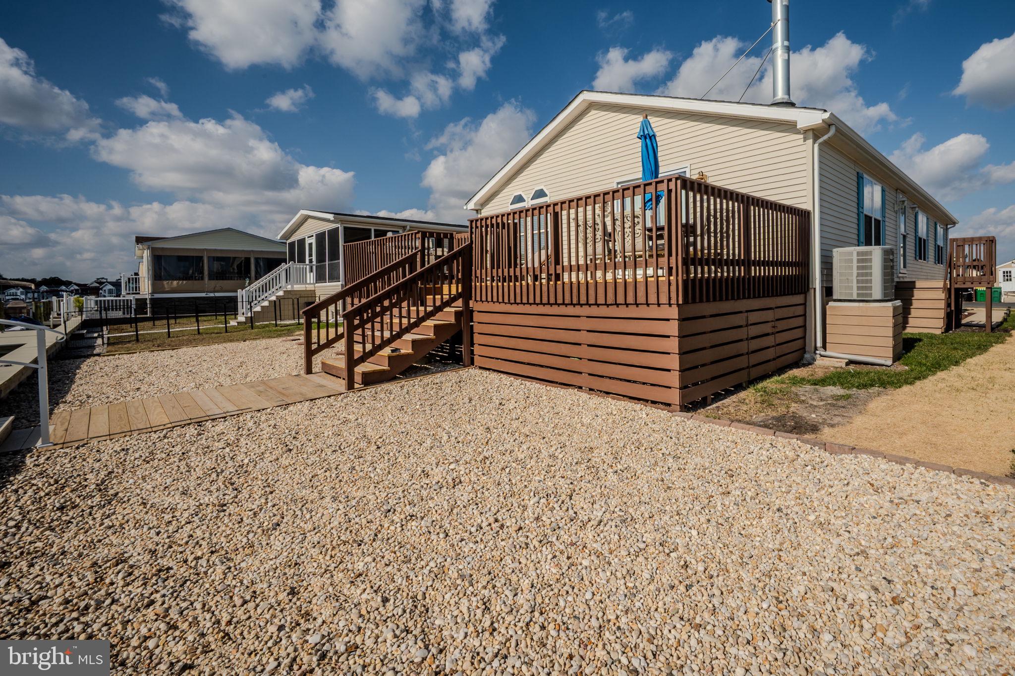 MARINERS COVE - Residential