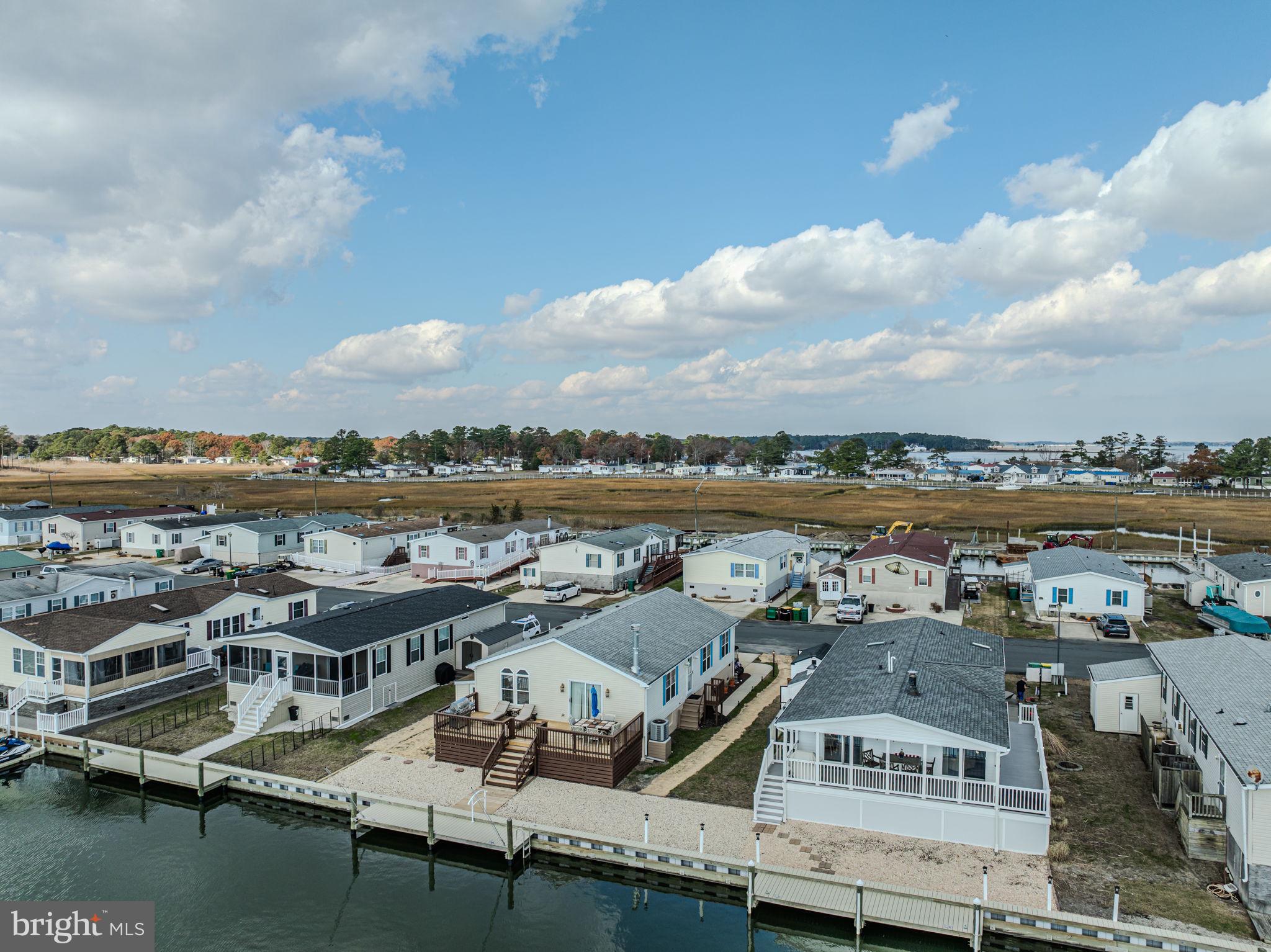 MARINERS COVE - Residential