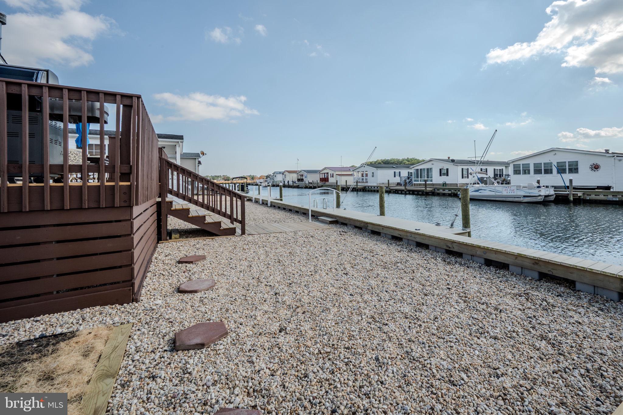 MARINERS COVE - Residential