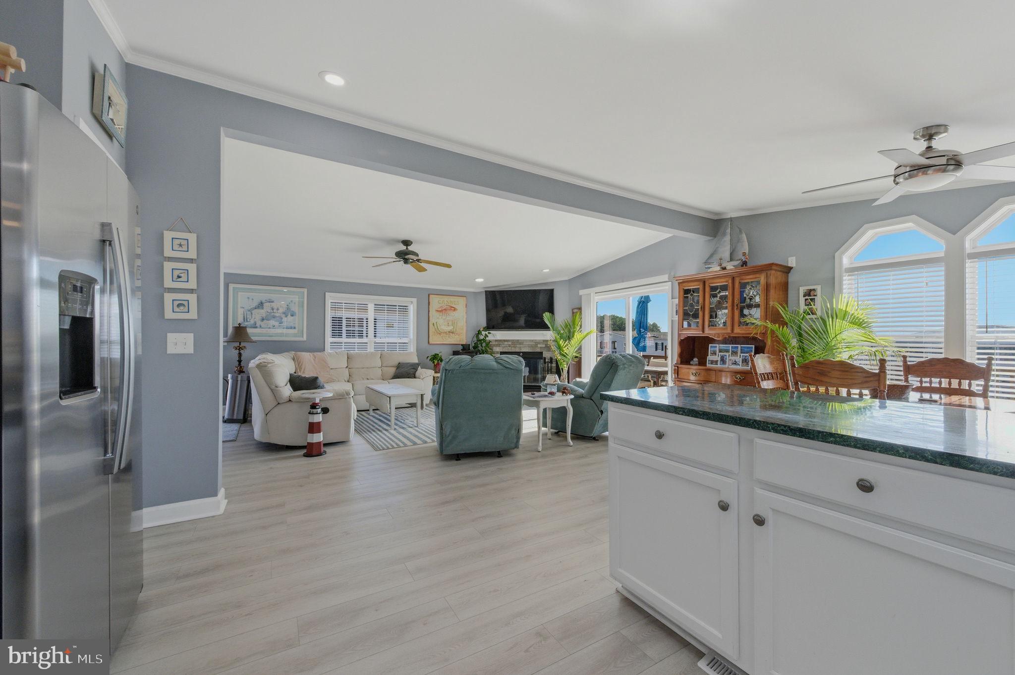 MARINERS COVE - Residential