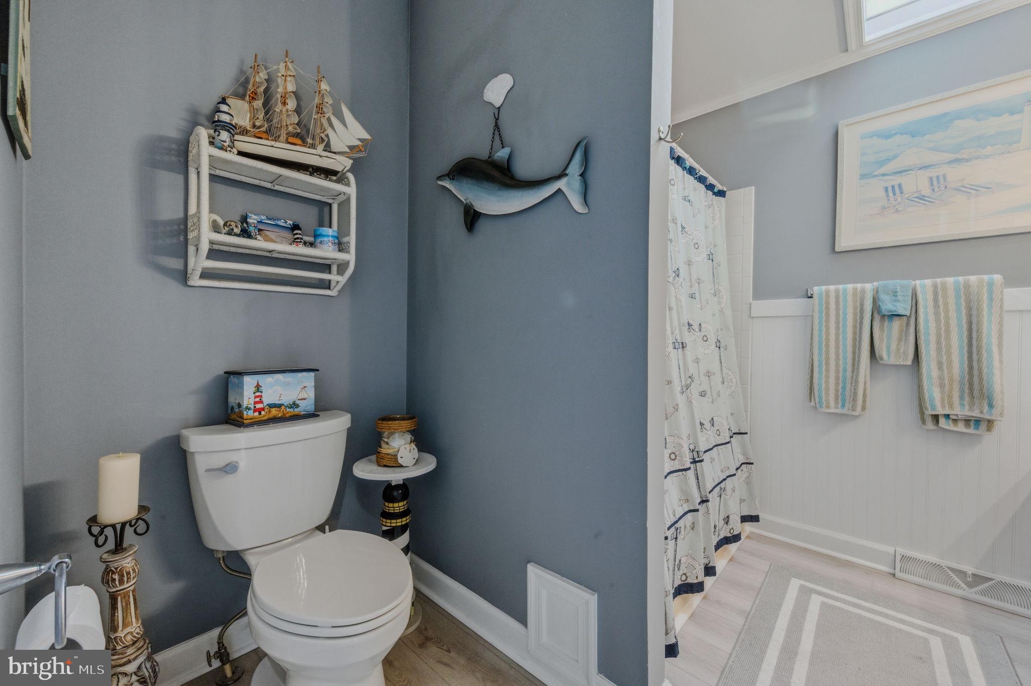 MARINERS COVE - Residential