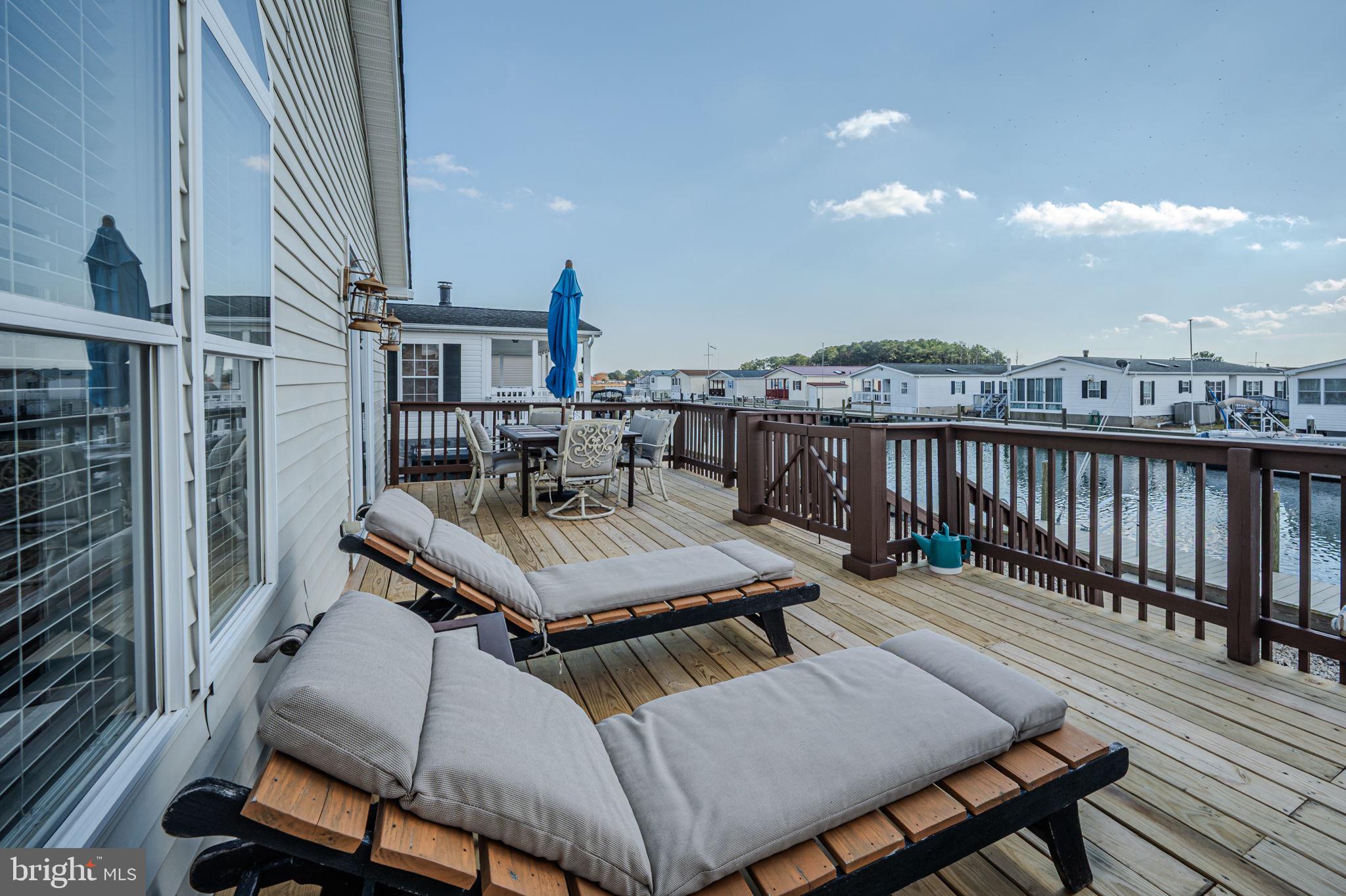 MARINERS COVE - Residential