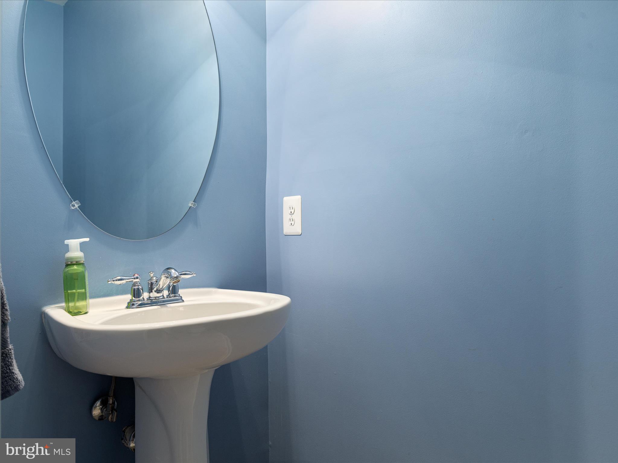 THE GUARDS - Residential