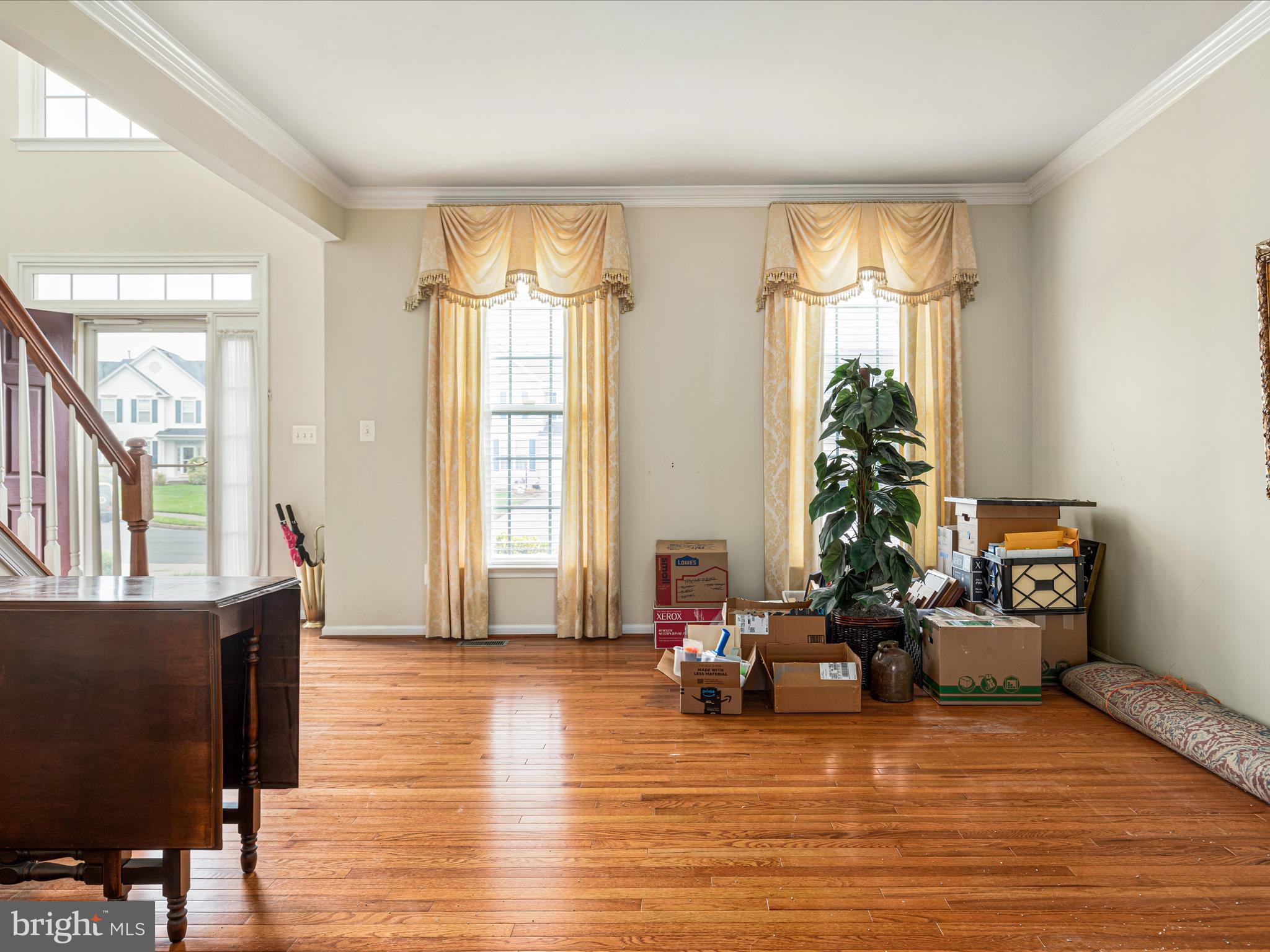 THE GUARDS - Residential