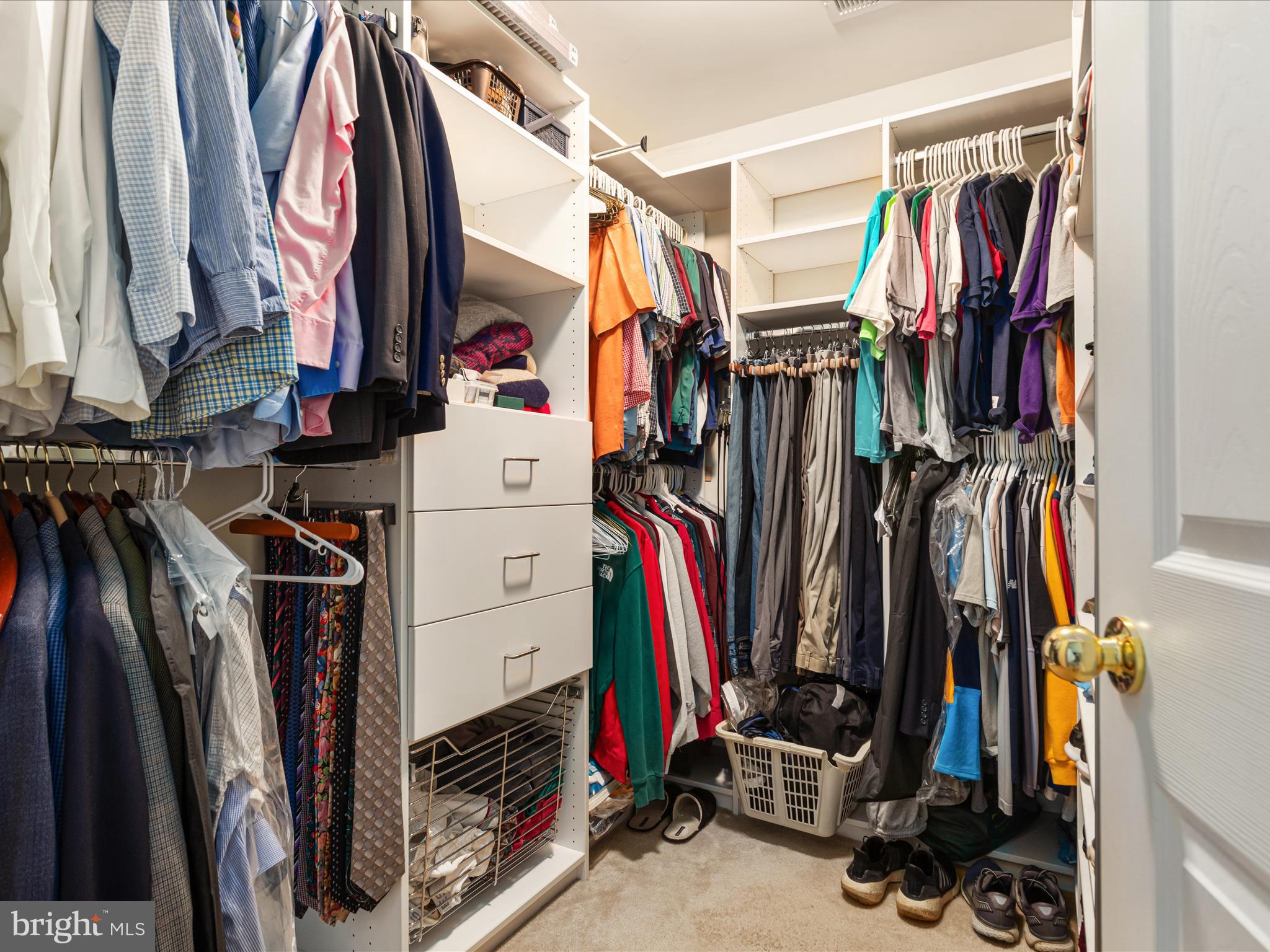 THE GUARDS - Residential