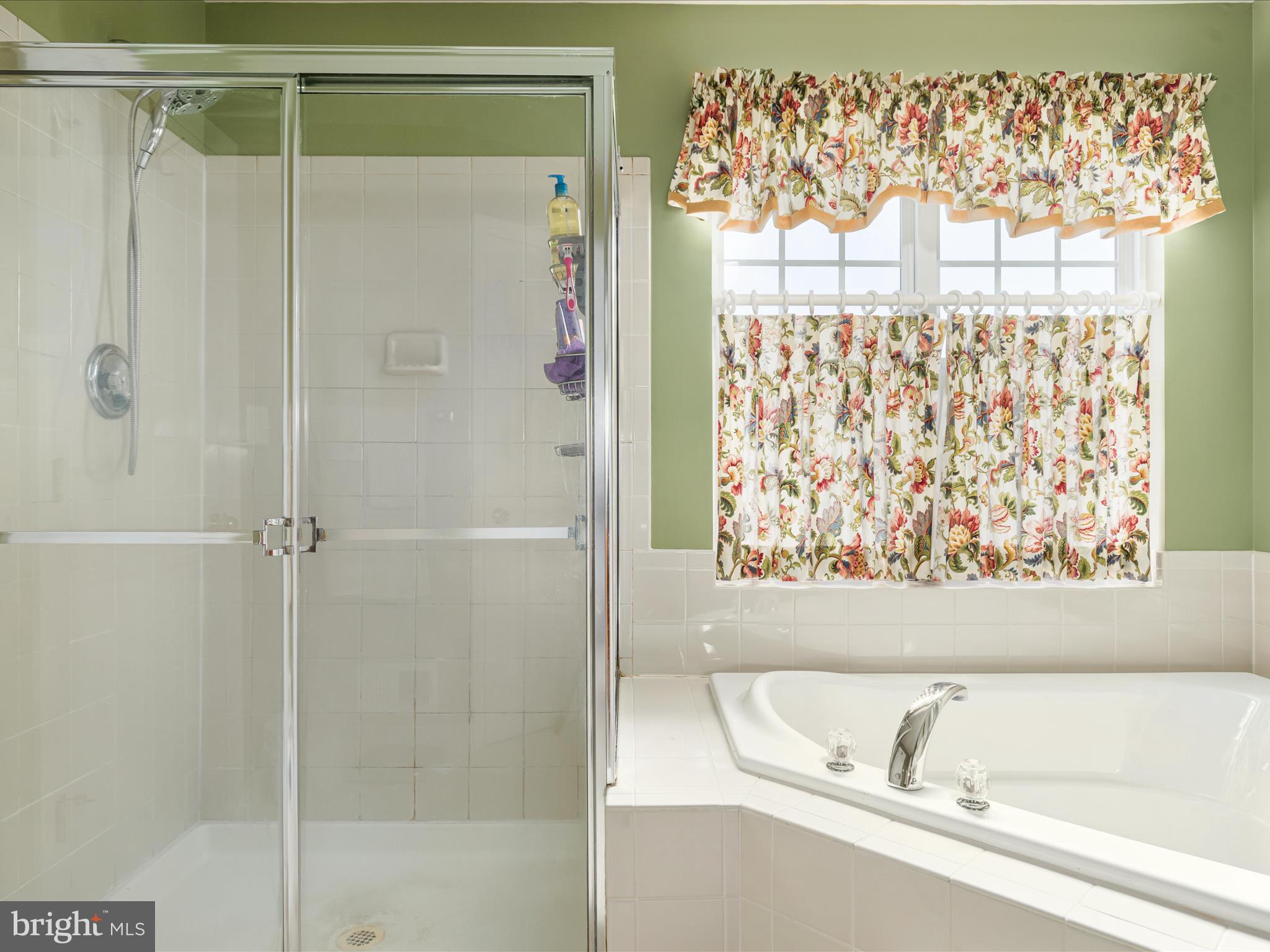 THE GUARDS - Residential