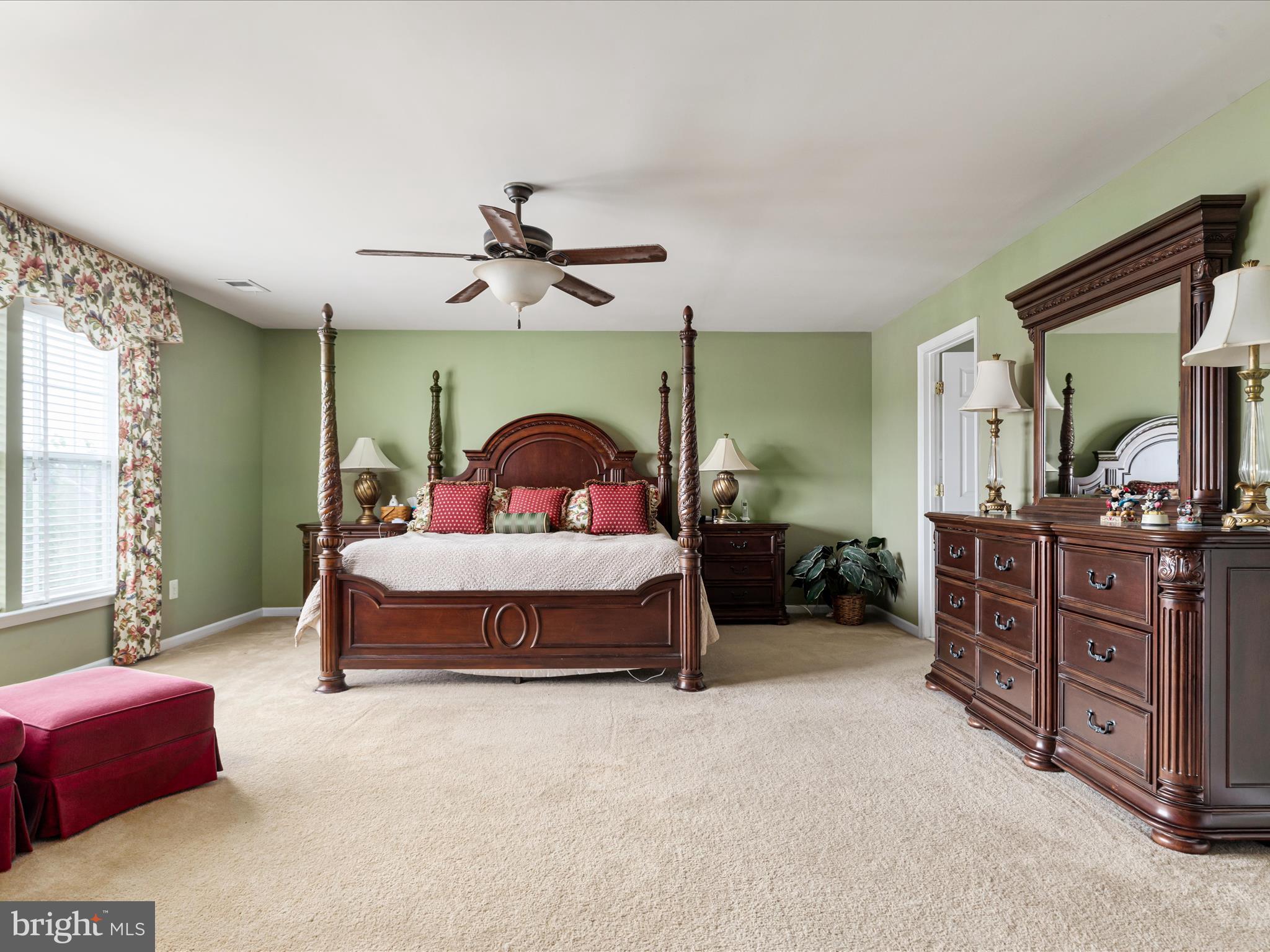 THE GUARDS - Residential