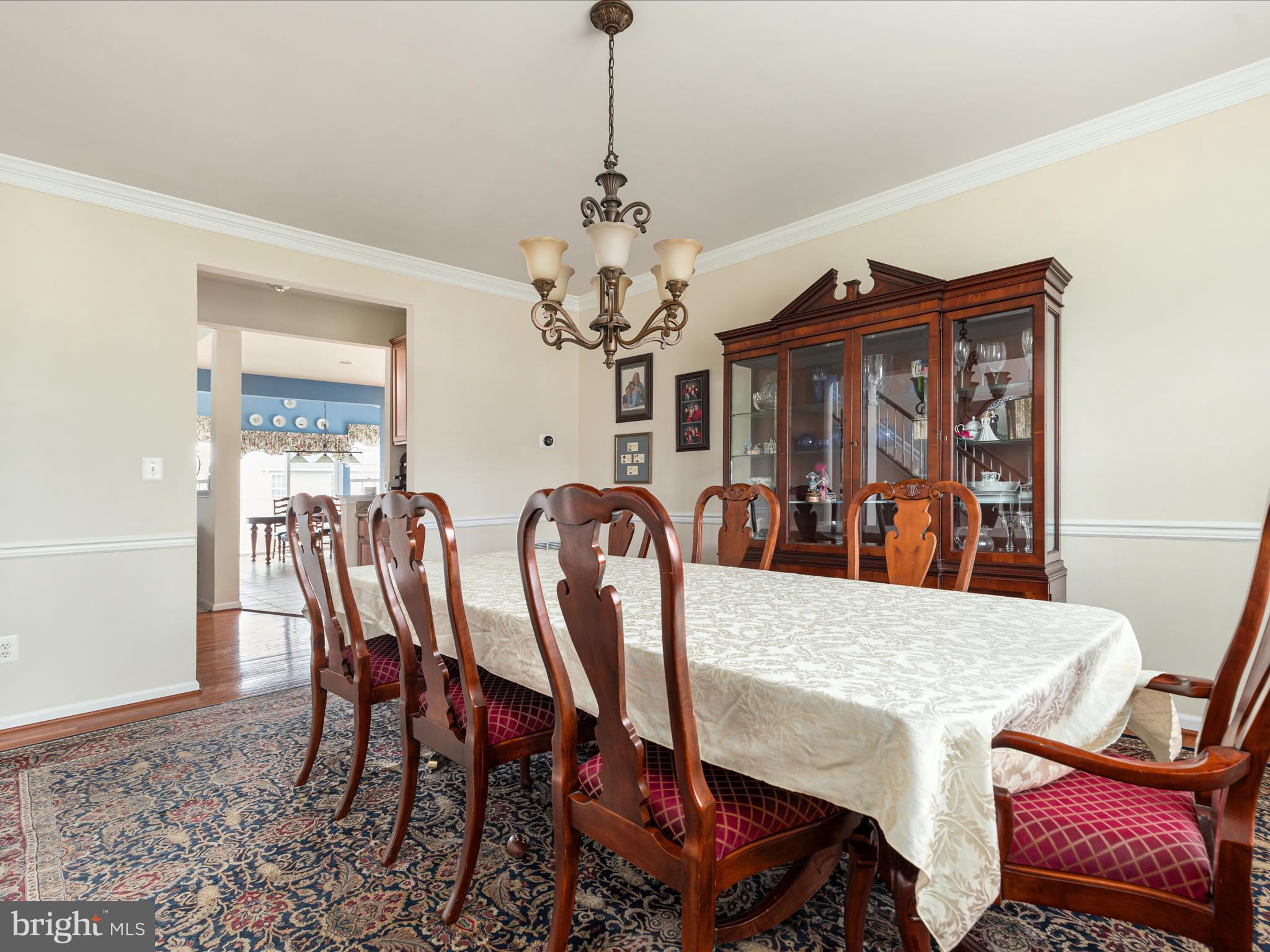 THE GUARDS - Residential