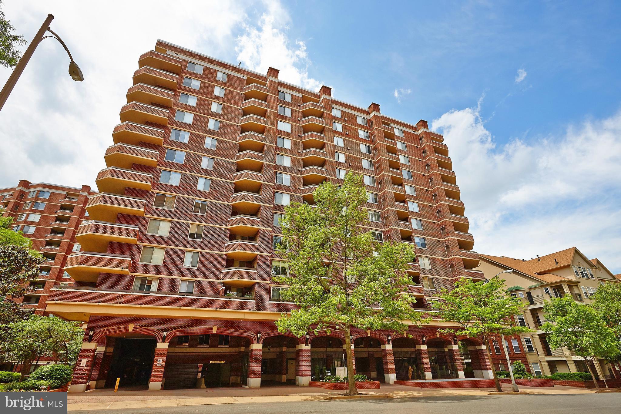 THE WILLIAMSBURG - Residential Lease