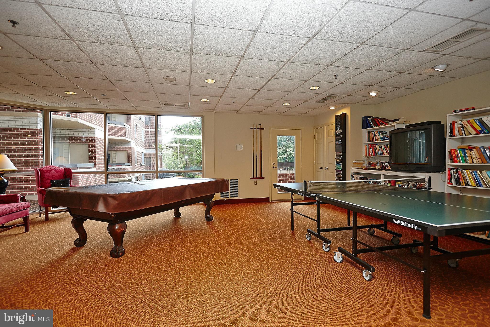 THE WILLIAMSBURG - Residential Lease