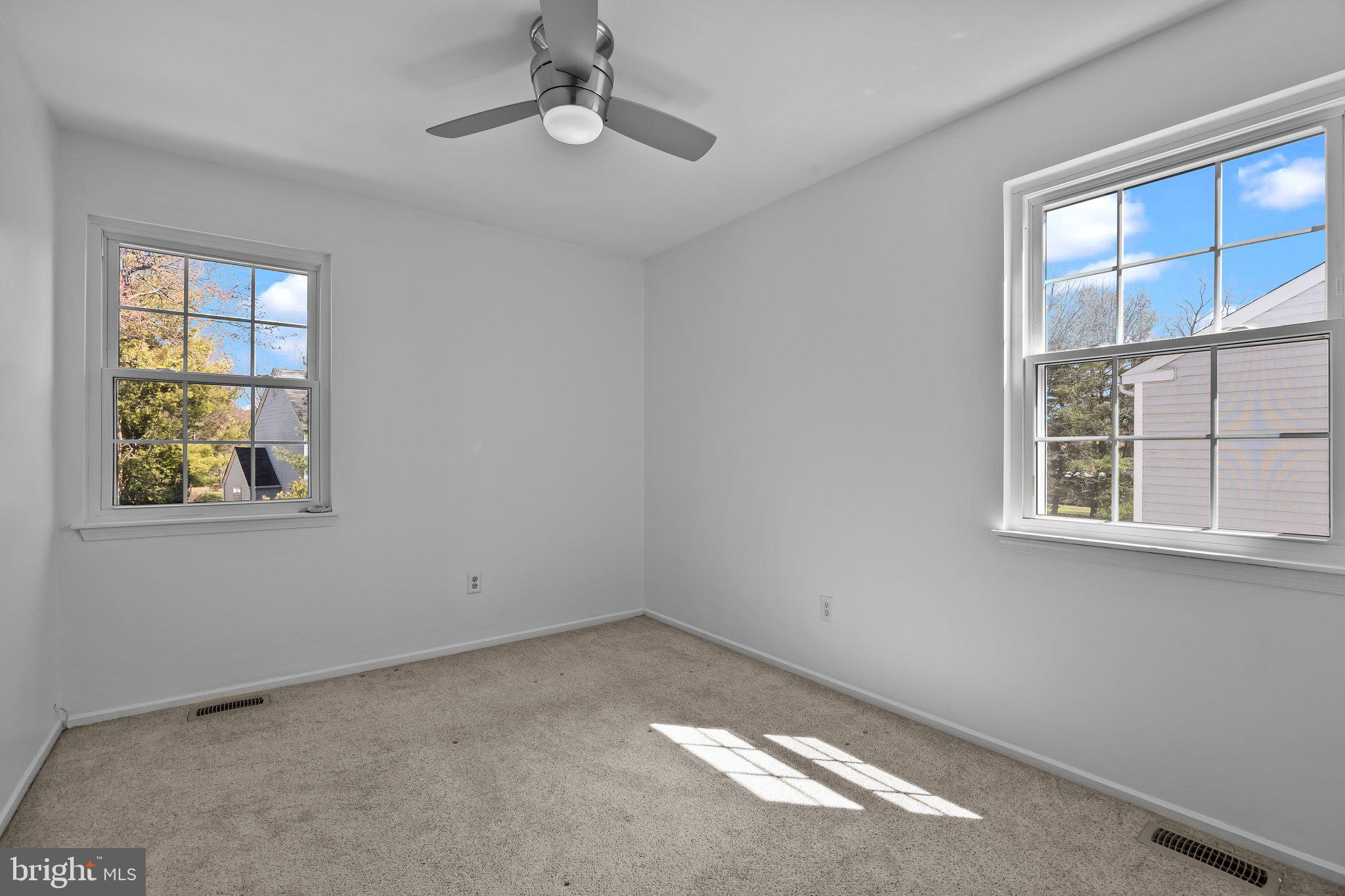 SANDY RIDGE TWINS - Residential Lease