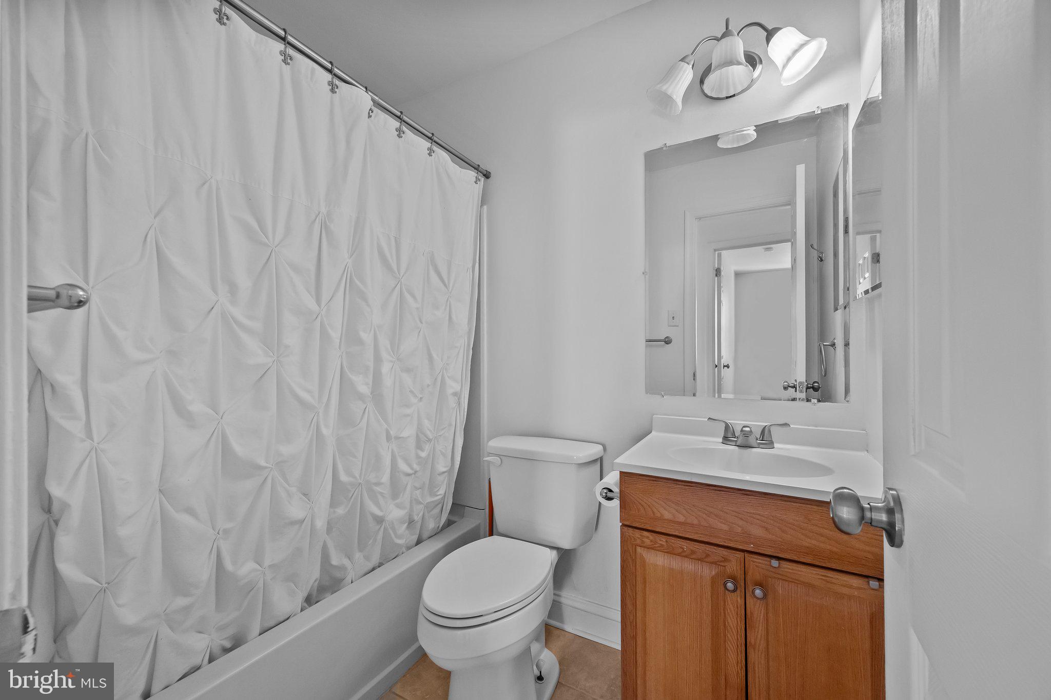 SANDY RIDGE TWINS - Residential Lease