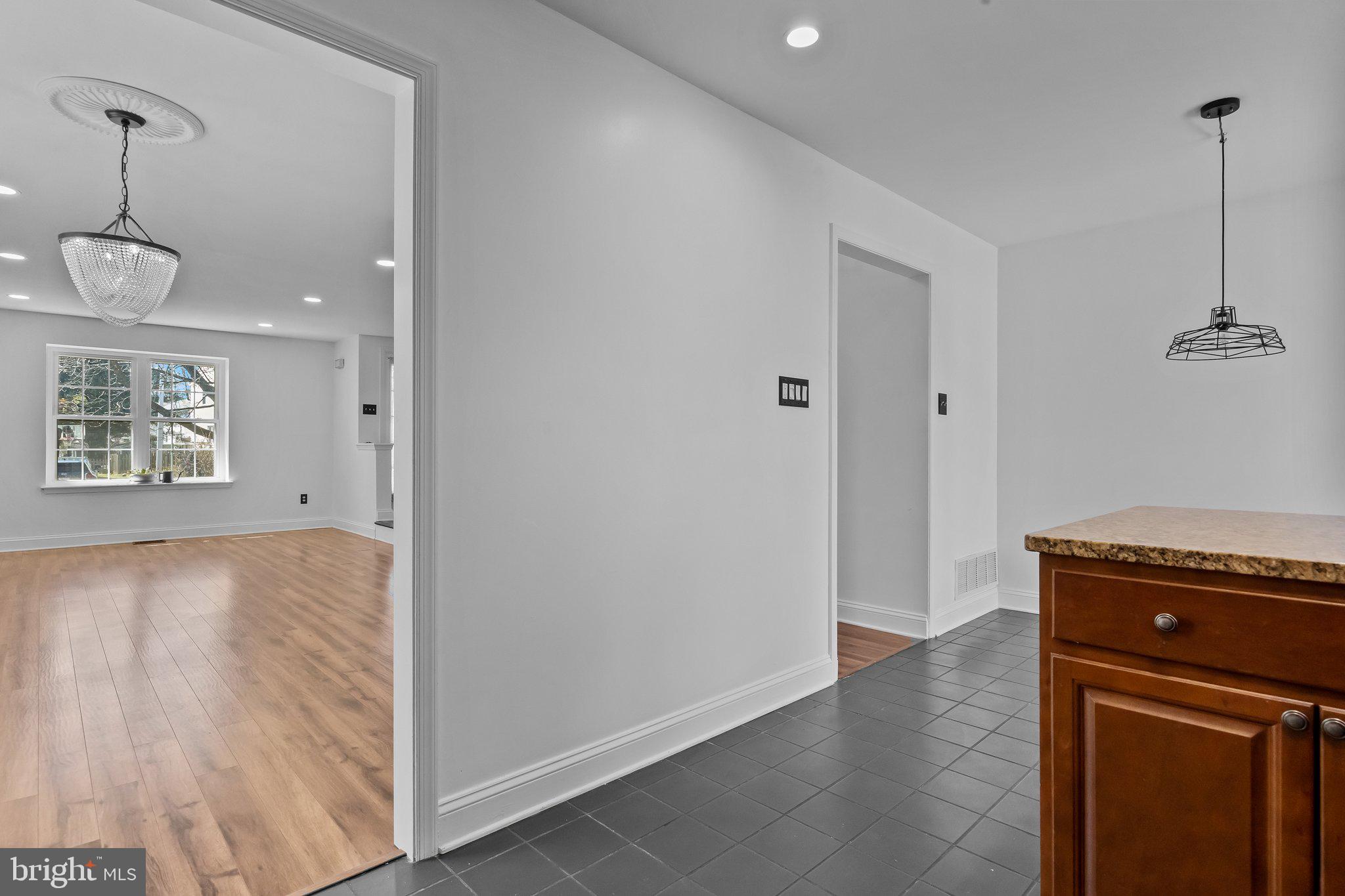 SANDY RIDGE TWINS - Residential Lease