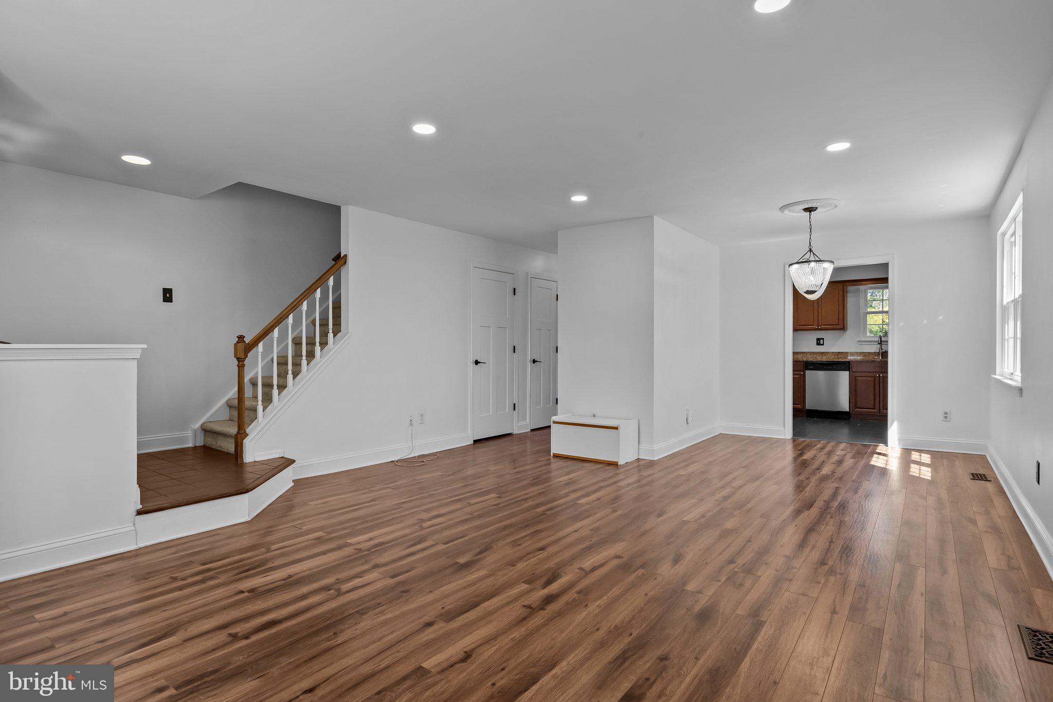 SANDY RIDGE TWINS - Residential Lease