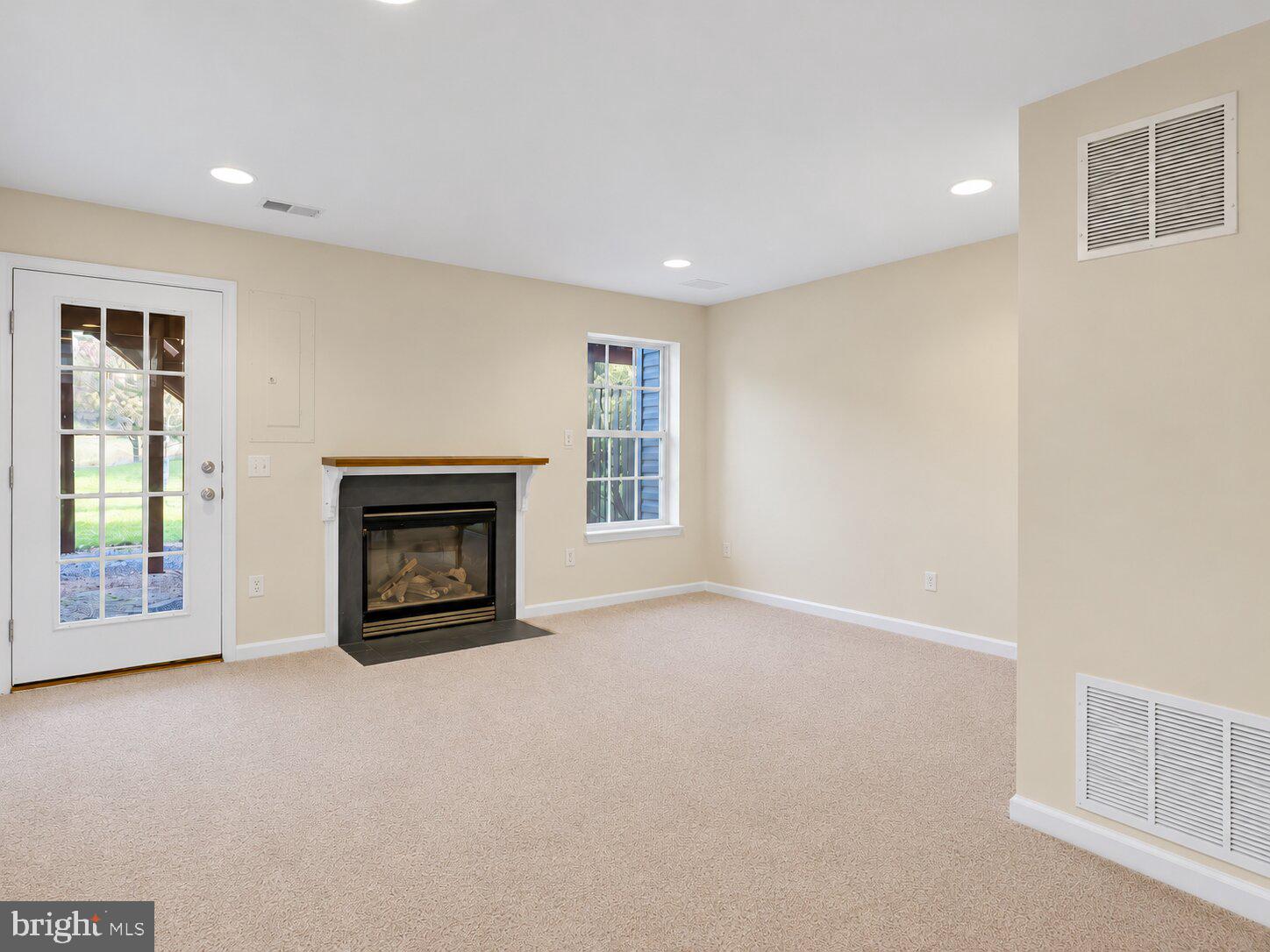 21040 TIOGA TERRACE