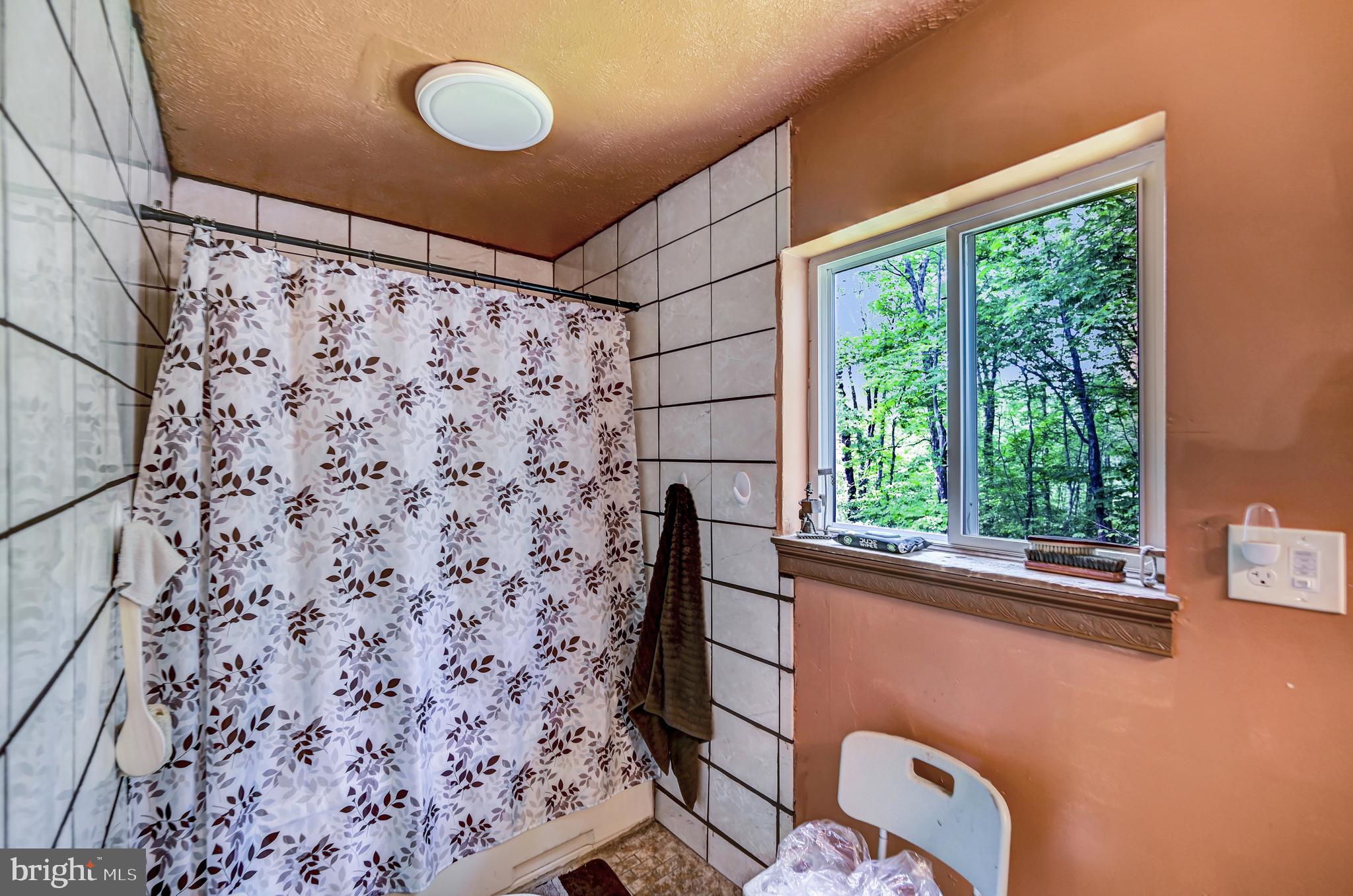 GLEN AT TAMIMENT (LEHMAN) - Residential