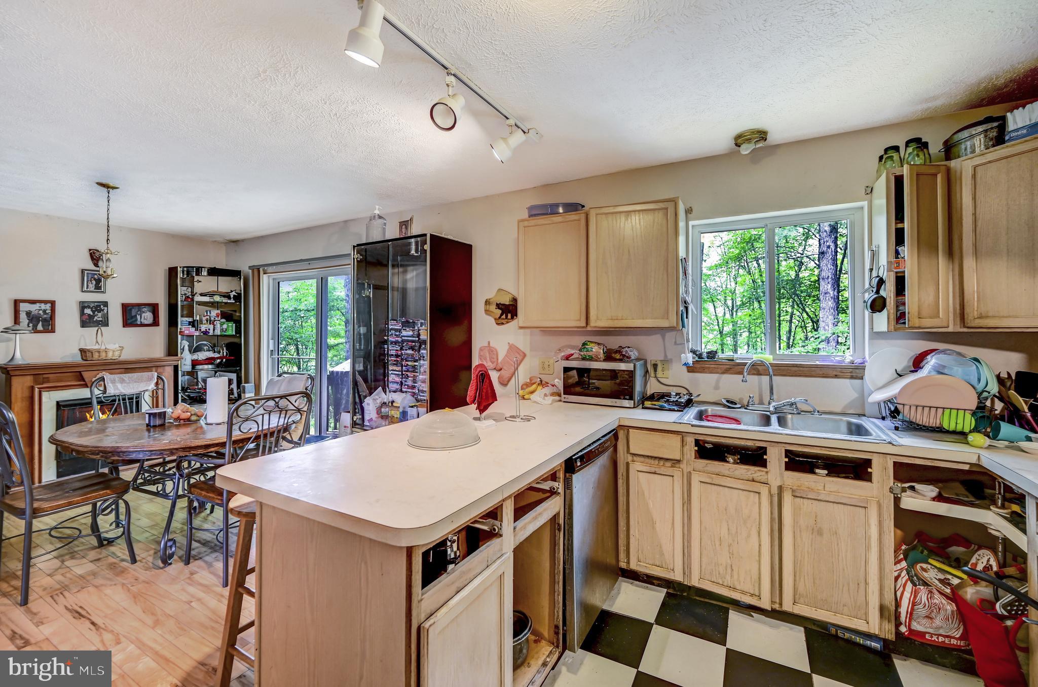 GLEN AT TAMIMENT (LEHMAN) - Residential