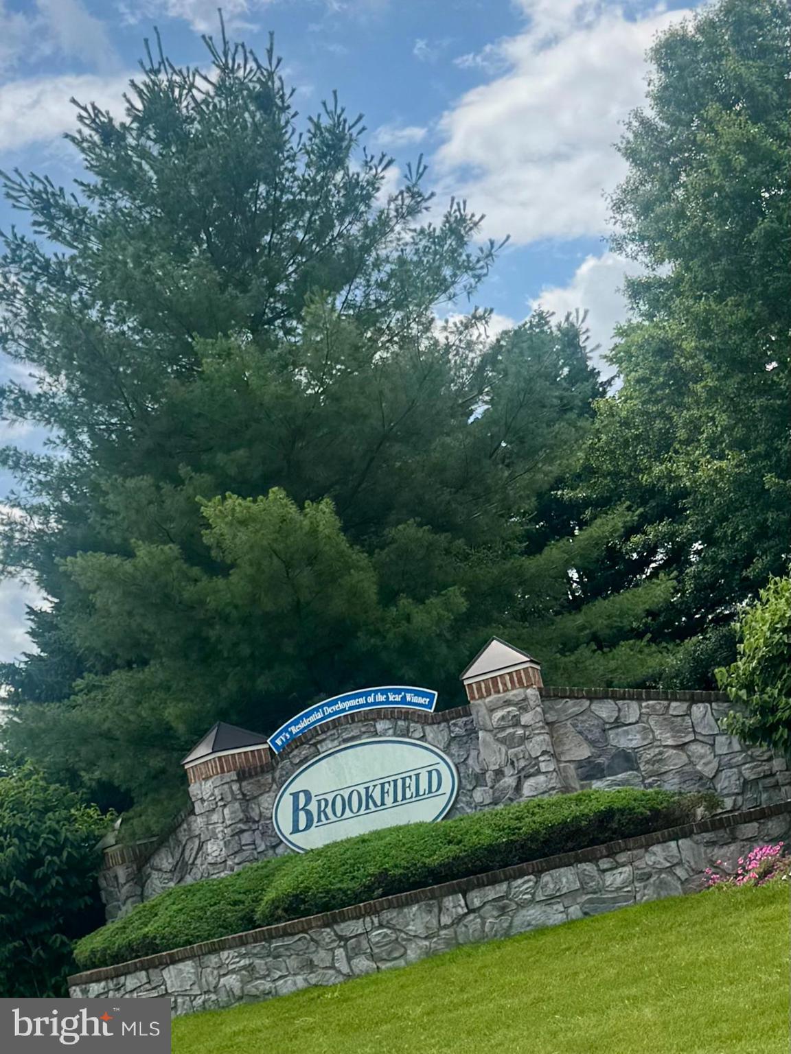 BROOKFIELD ON THE POTOMAC - Residential