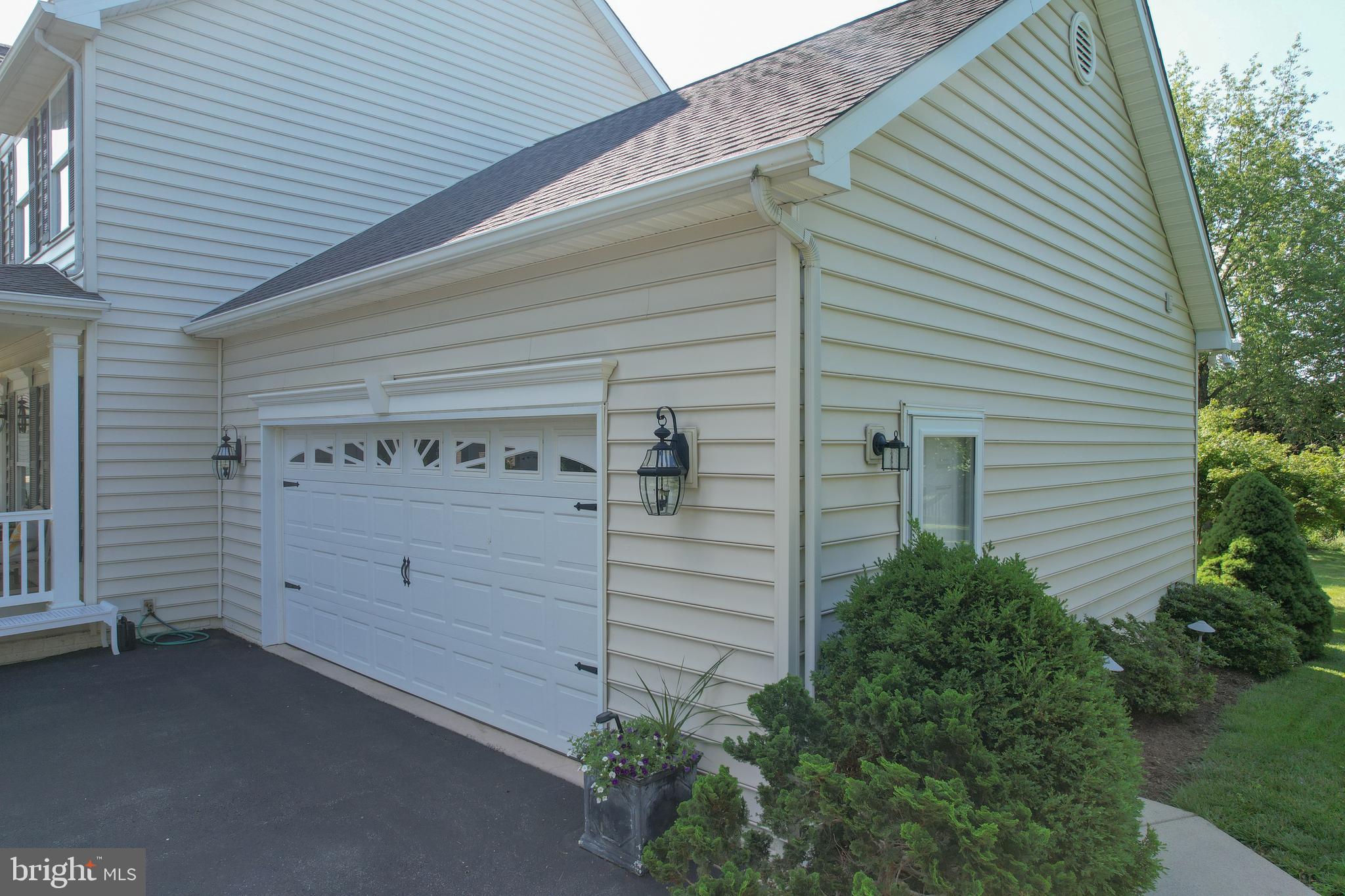 BROOKFIELD ON THE POTOMAC - Residential