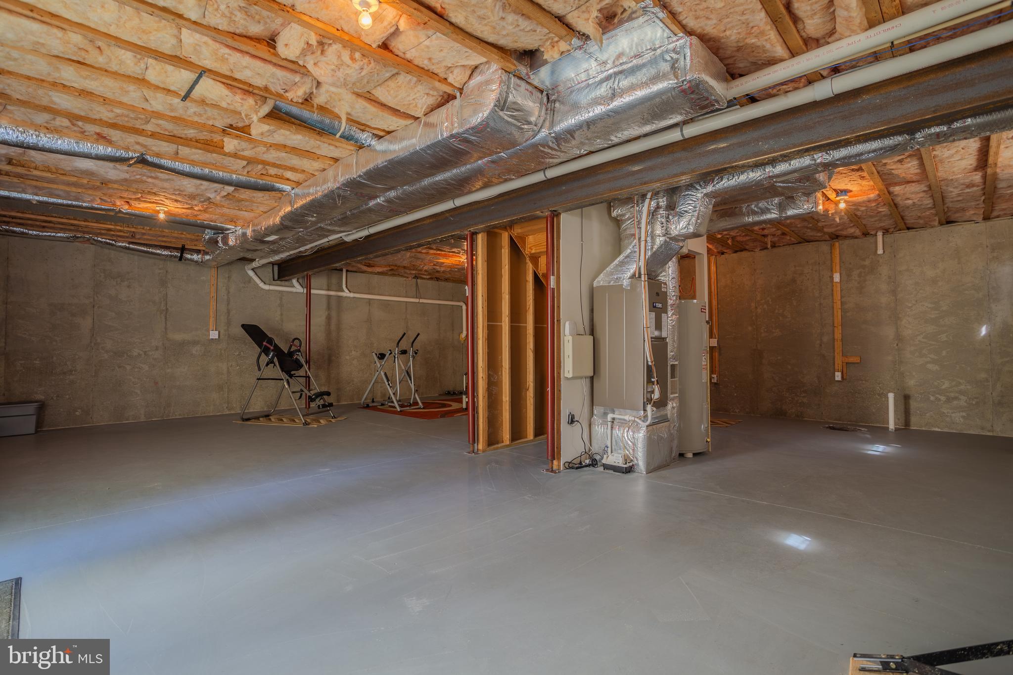 BROOKFIELD ON THE POTOMAC - Residential