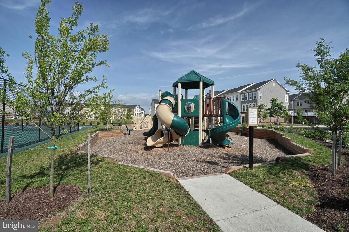 JEFFERSON PLACE - Residential