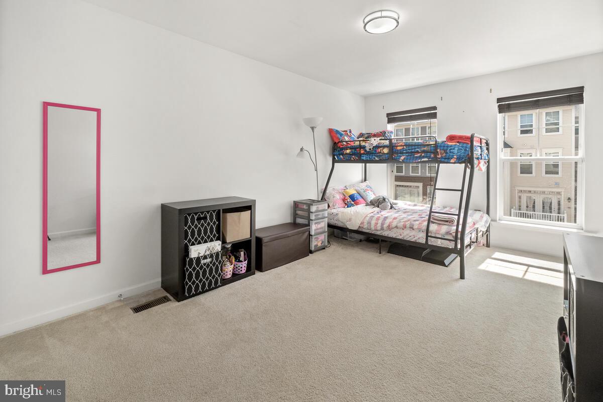 JEFFERSON PLACE - Residential