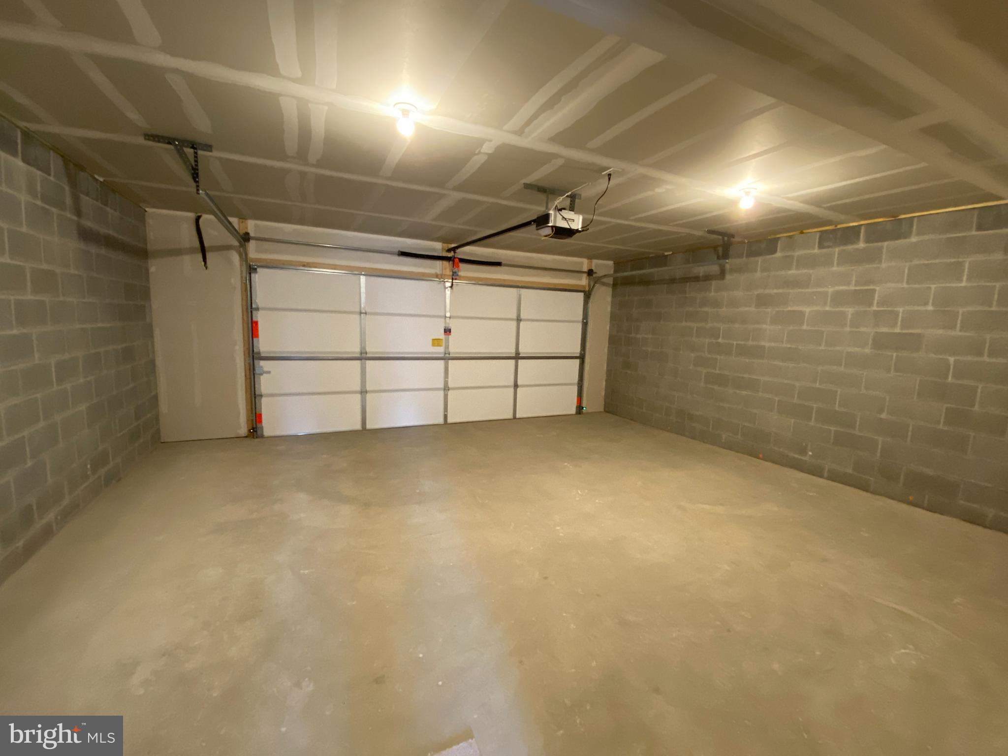 LIME SPRING VILLAGE - Residential