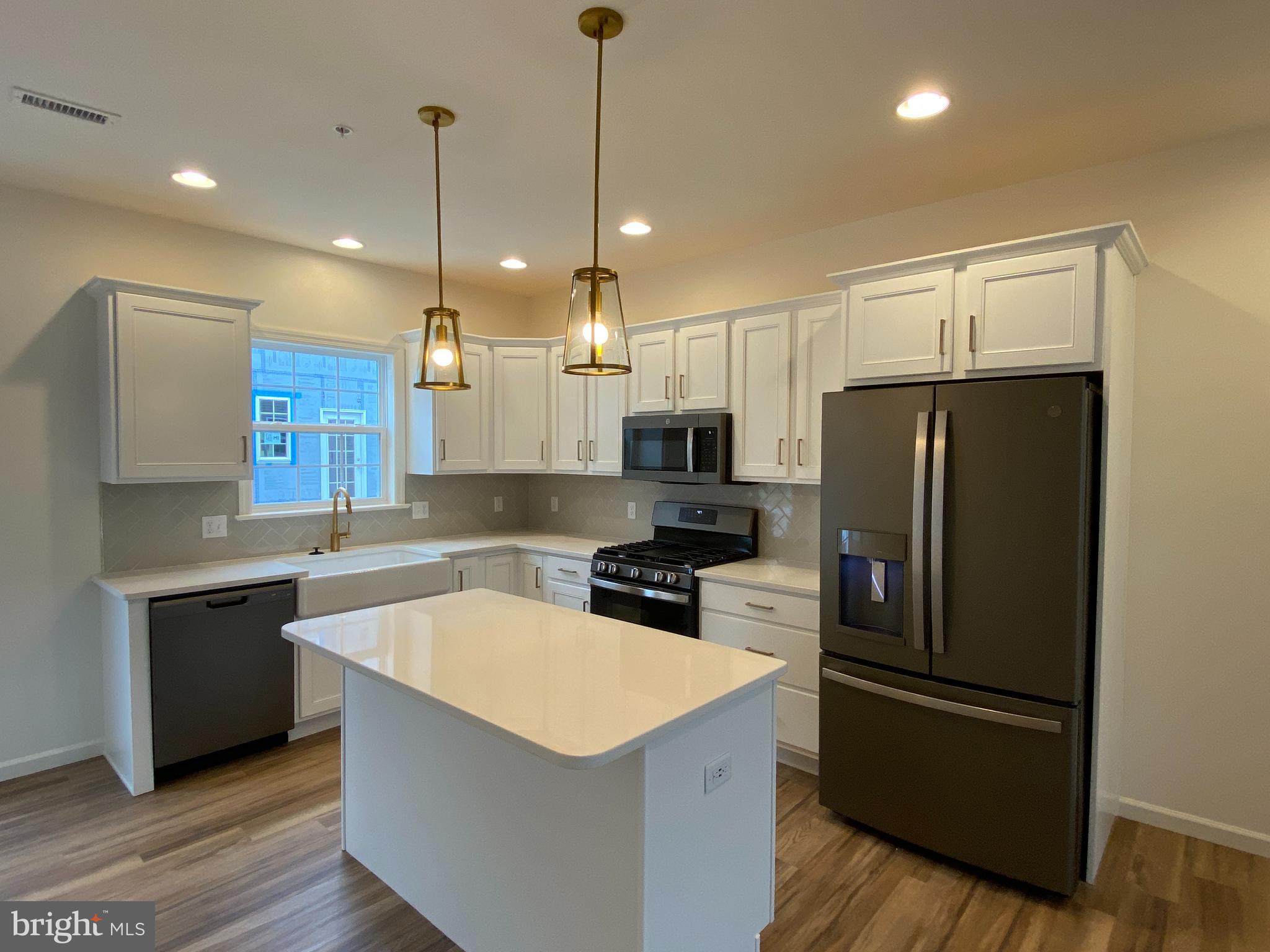 LIME SPRING VILLAGE - Residential