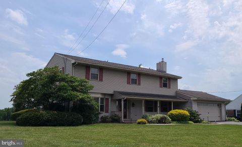 Photo of 1555 Newport Road, Manheim, PA 17545 (MLS # PALA2054064)