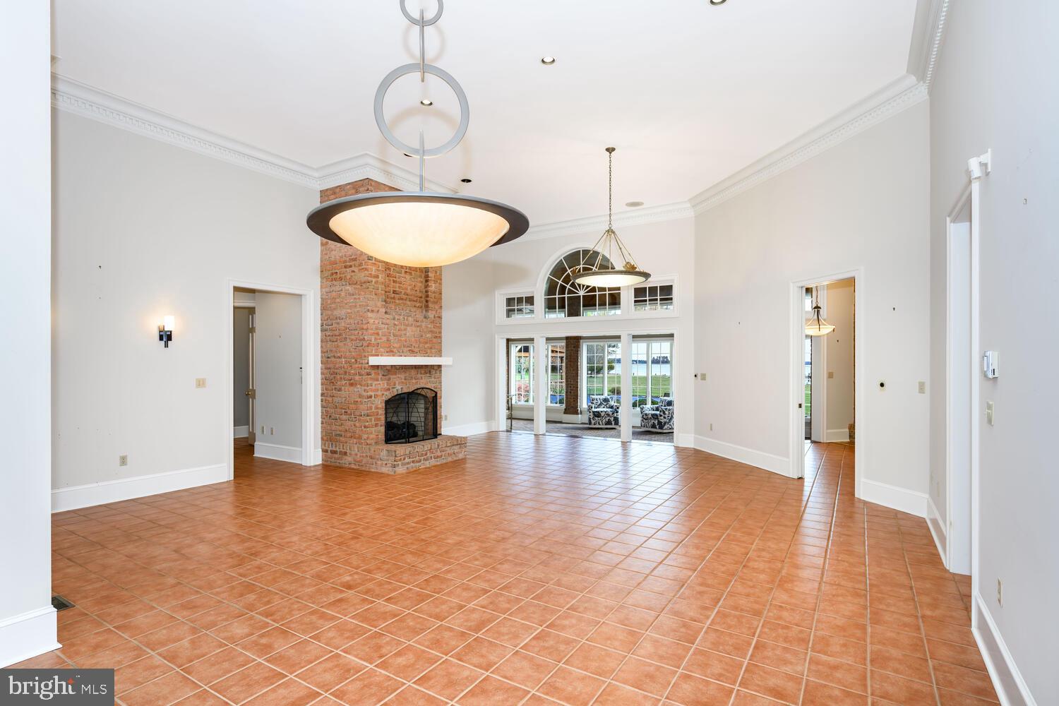 LYNNEWOOD - Residential