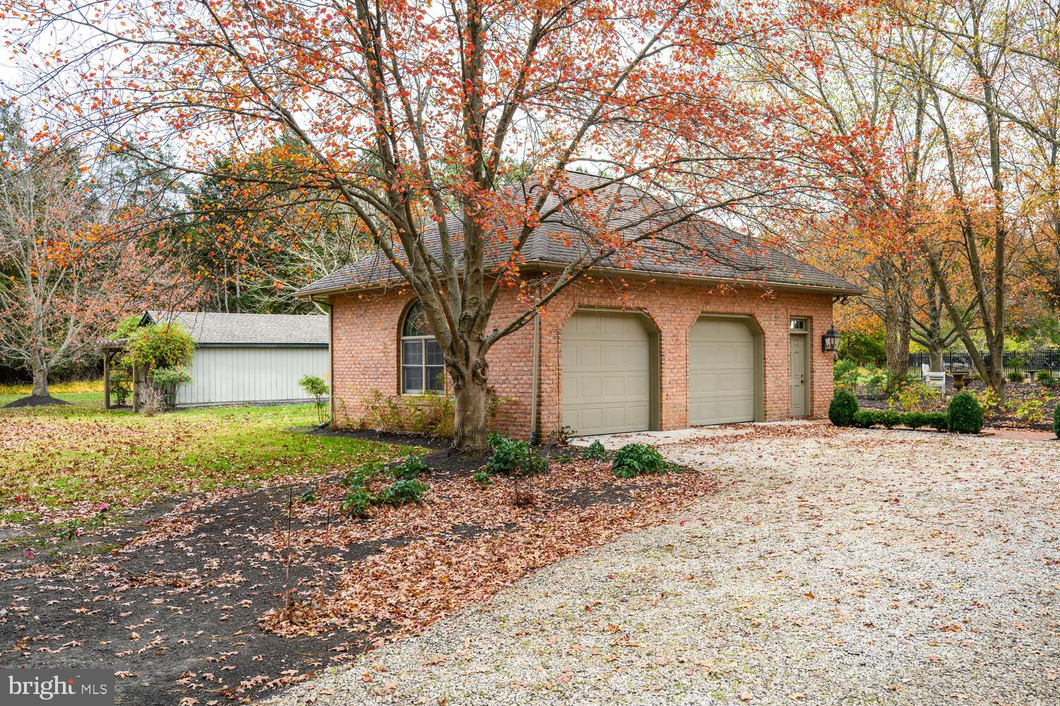 LYNNEWOOD - Residential