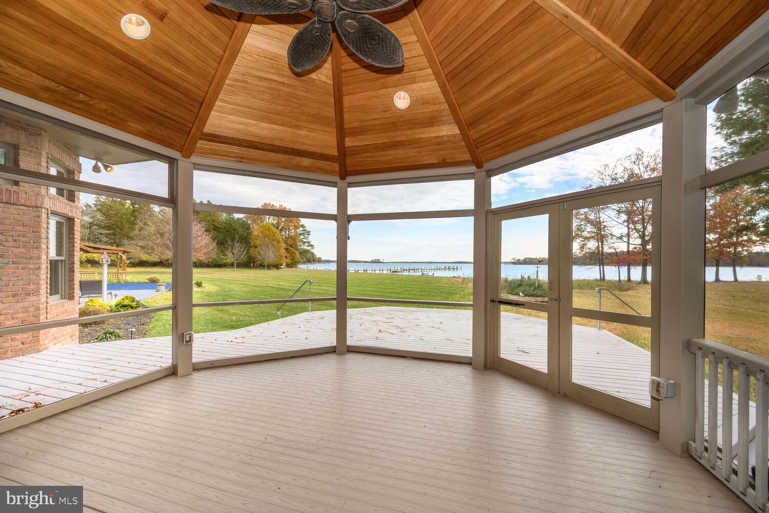 LYNNEWOOD - Residential