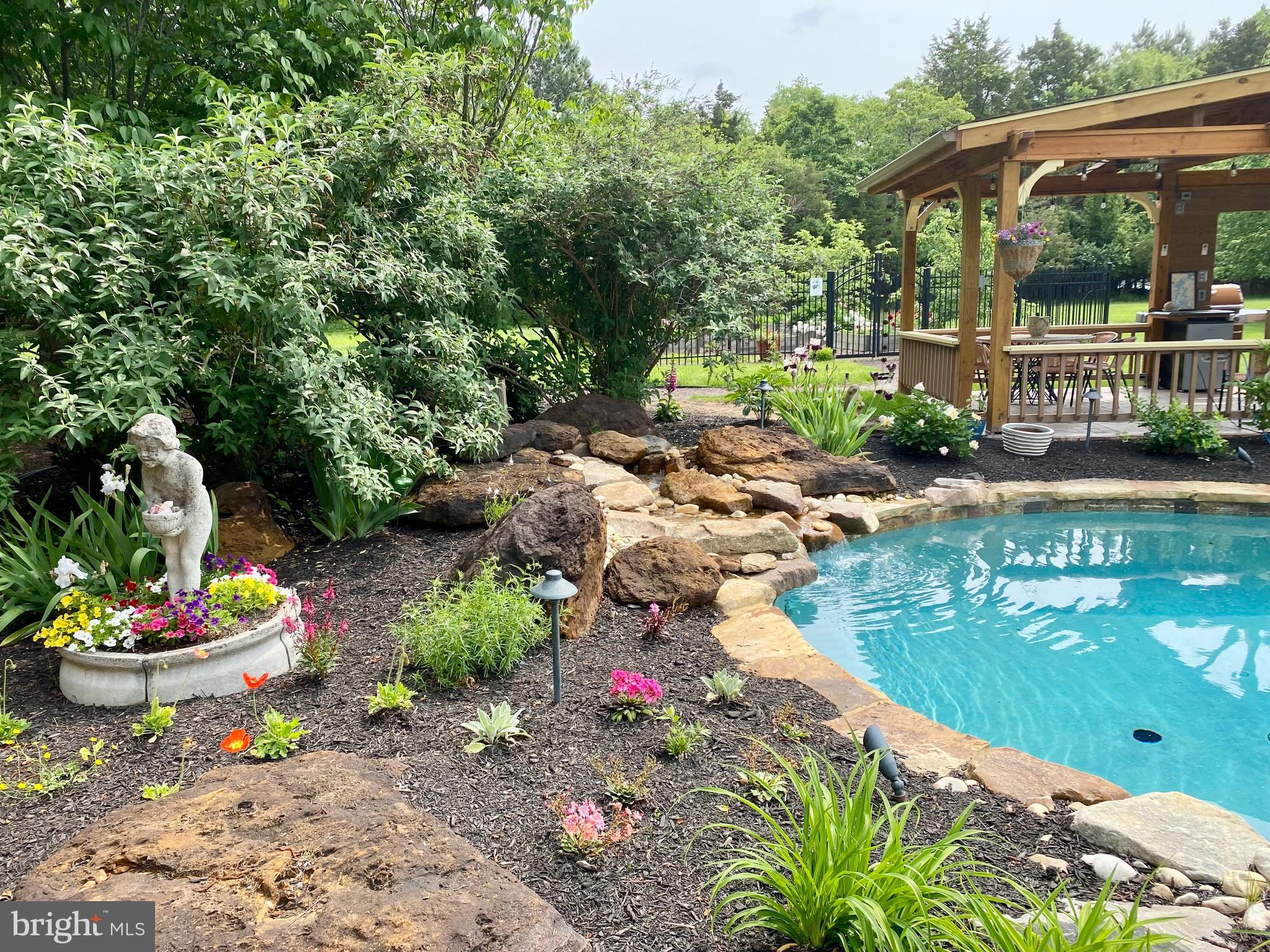 LYNNEWOOD - Residential