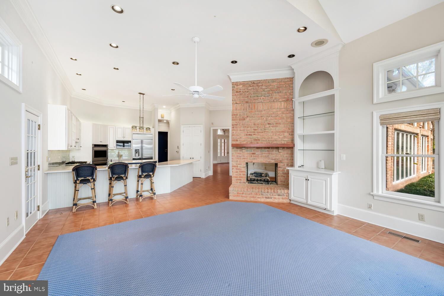 LYNNEWOOD - Residential