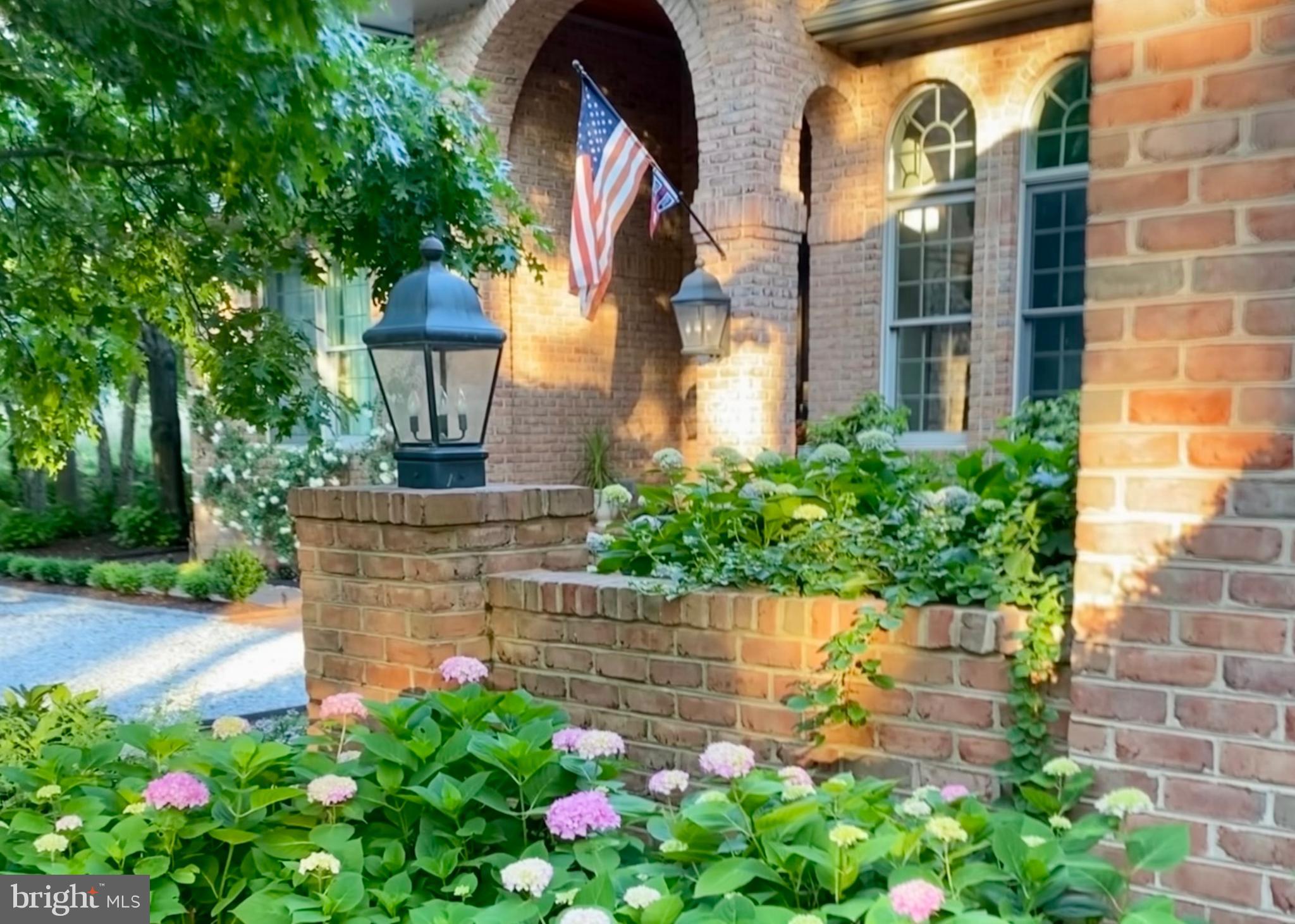 LYNNEWOOD - Residential