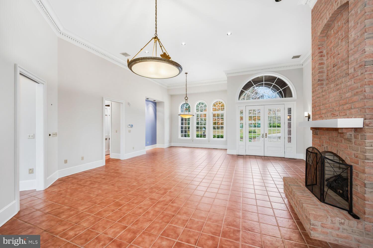 LYNNEWOOD - Residential