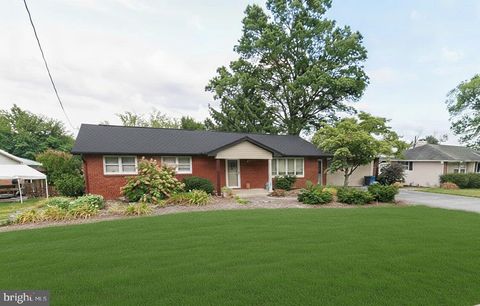 295 RHONDA DRIVE YORK PA 17408