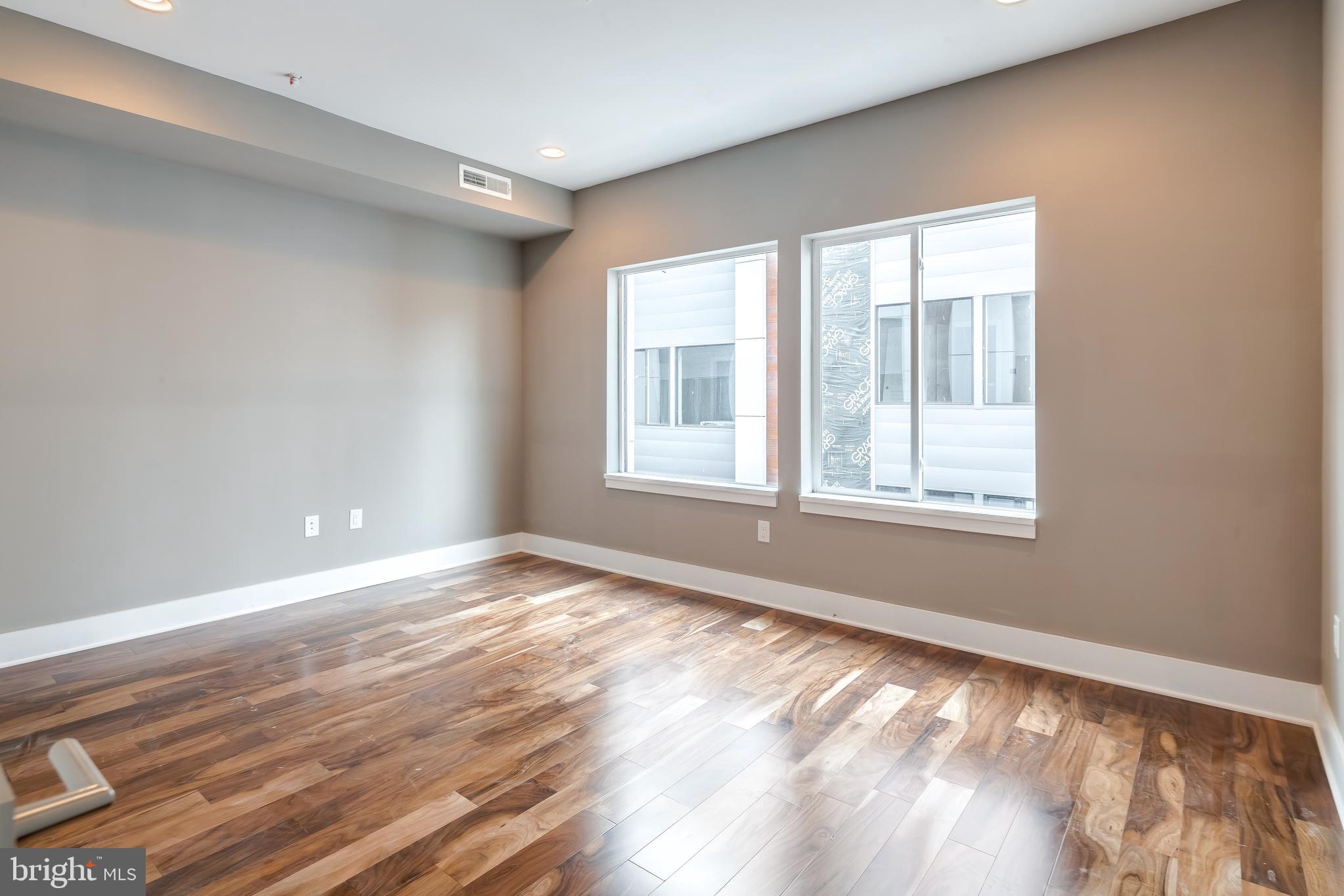 NORTHERN LIBERTIES - Residential Lease