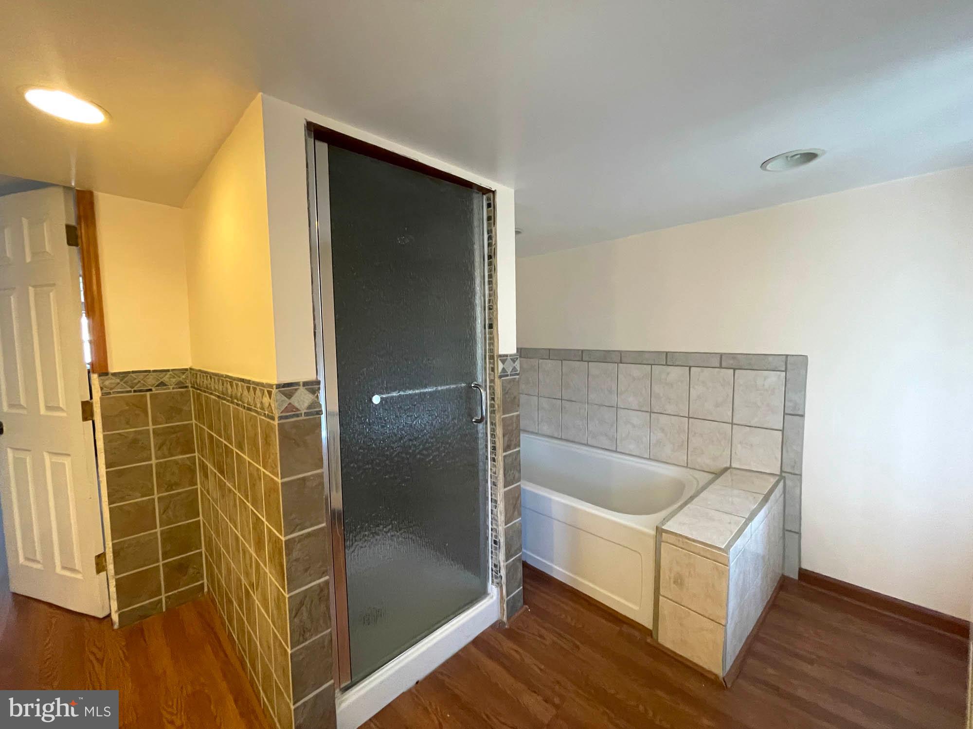 BARCLAY - Residential