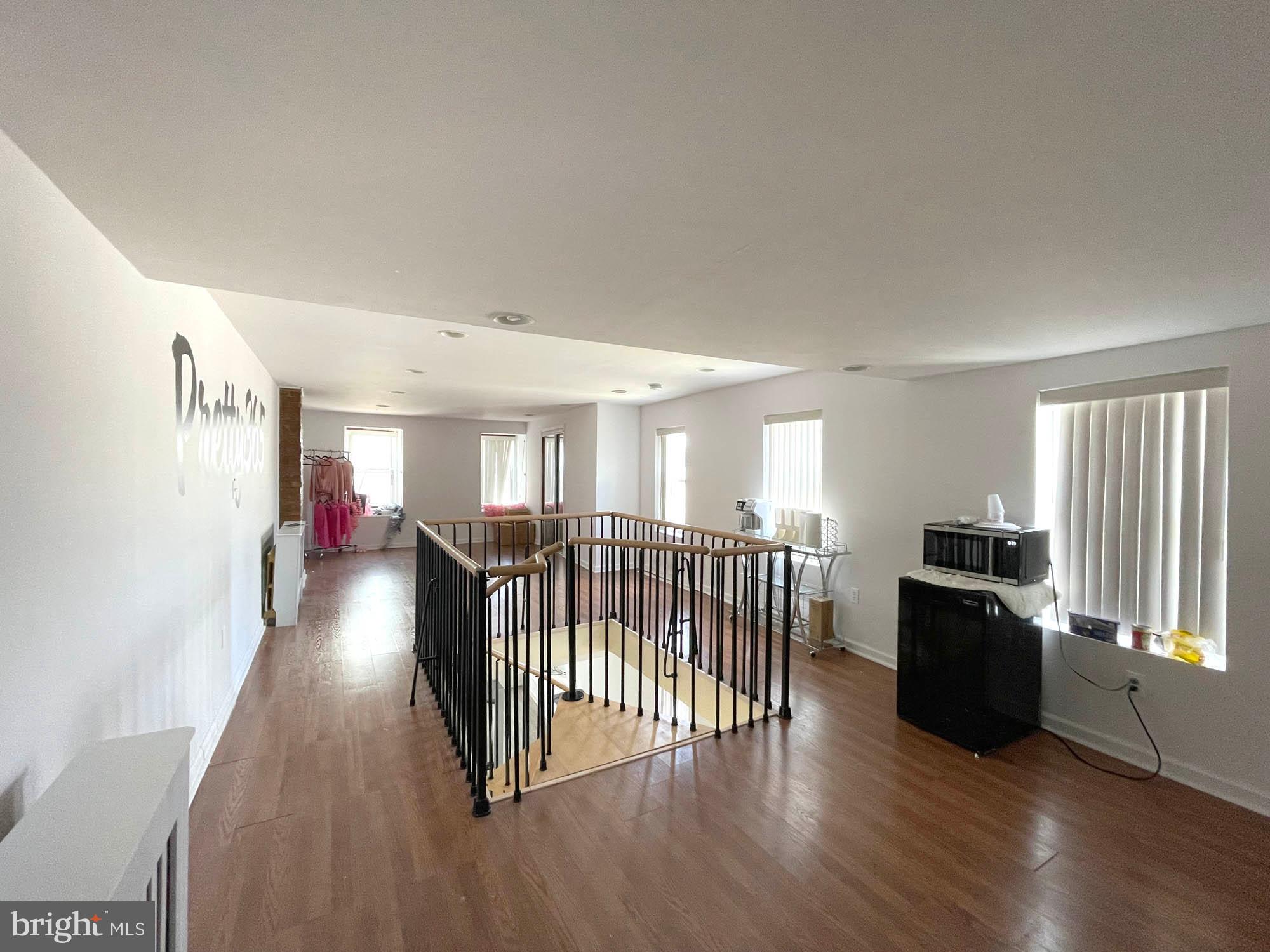 BARCLAY - Residential