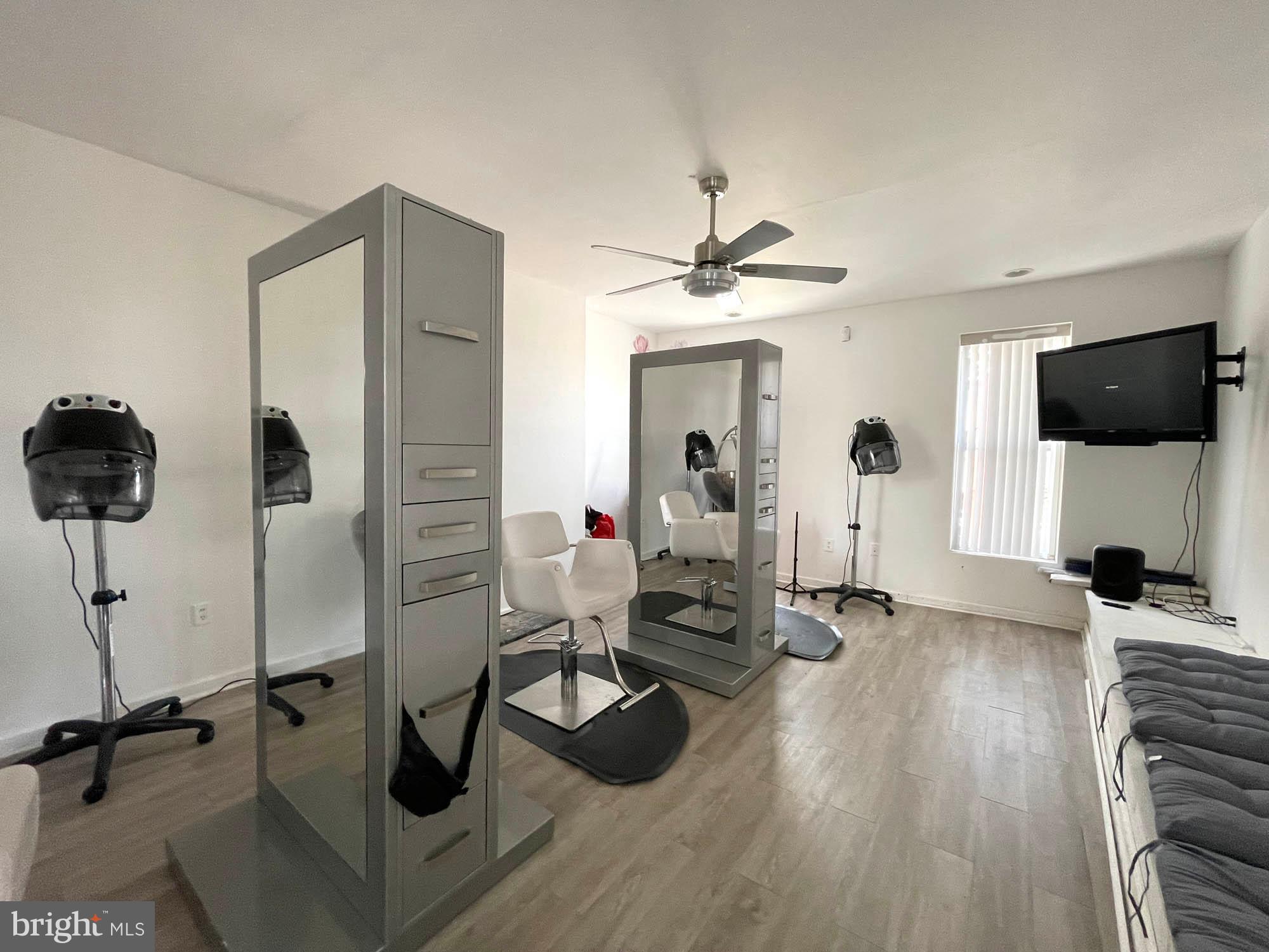 BARCLAY - Residential