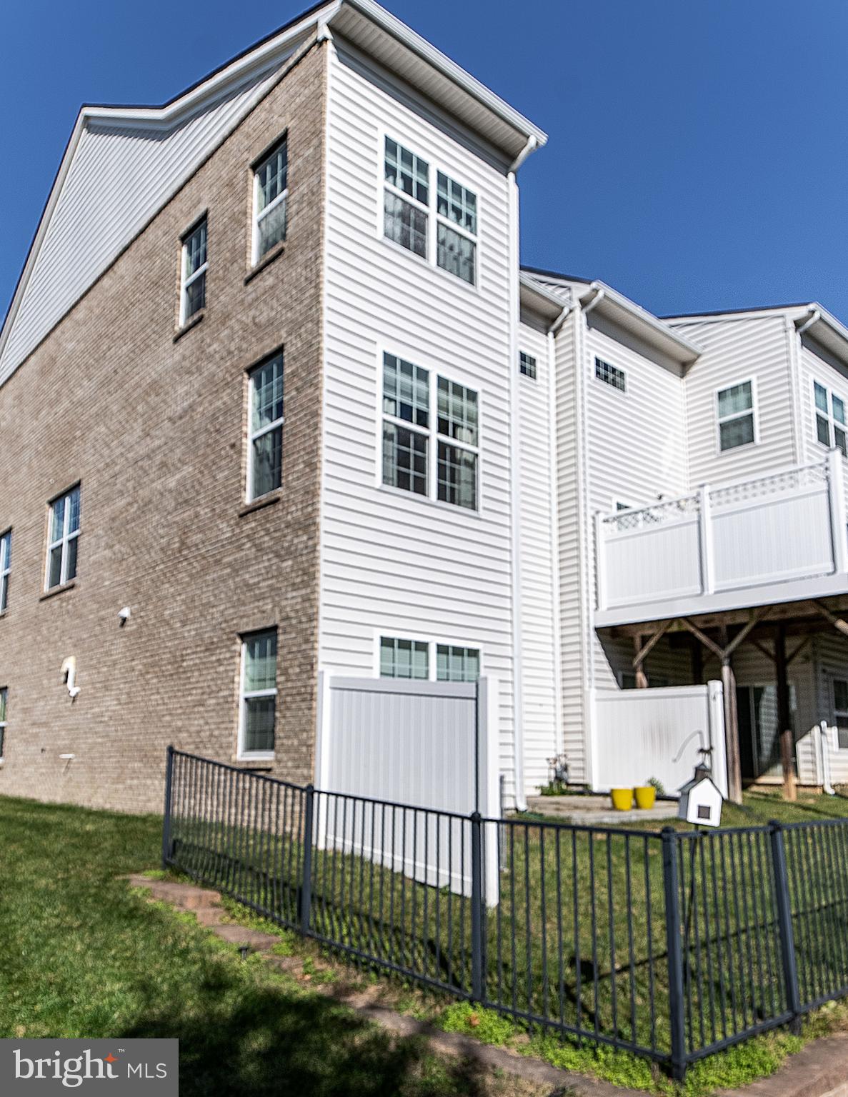 SMITH HOME FARM - Residential