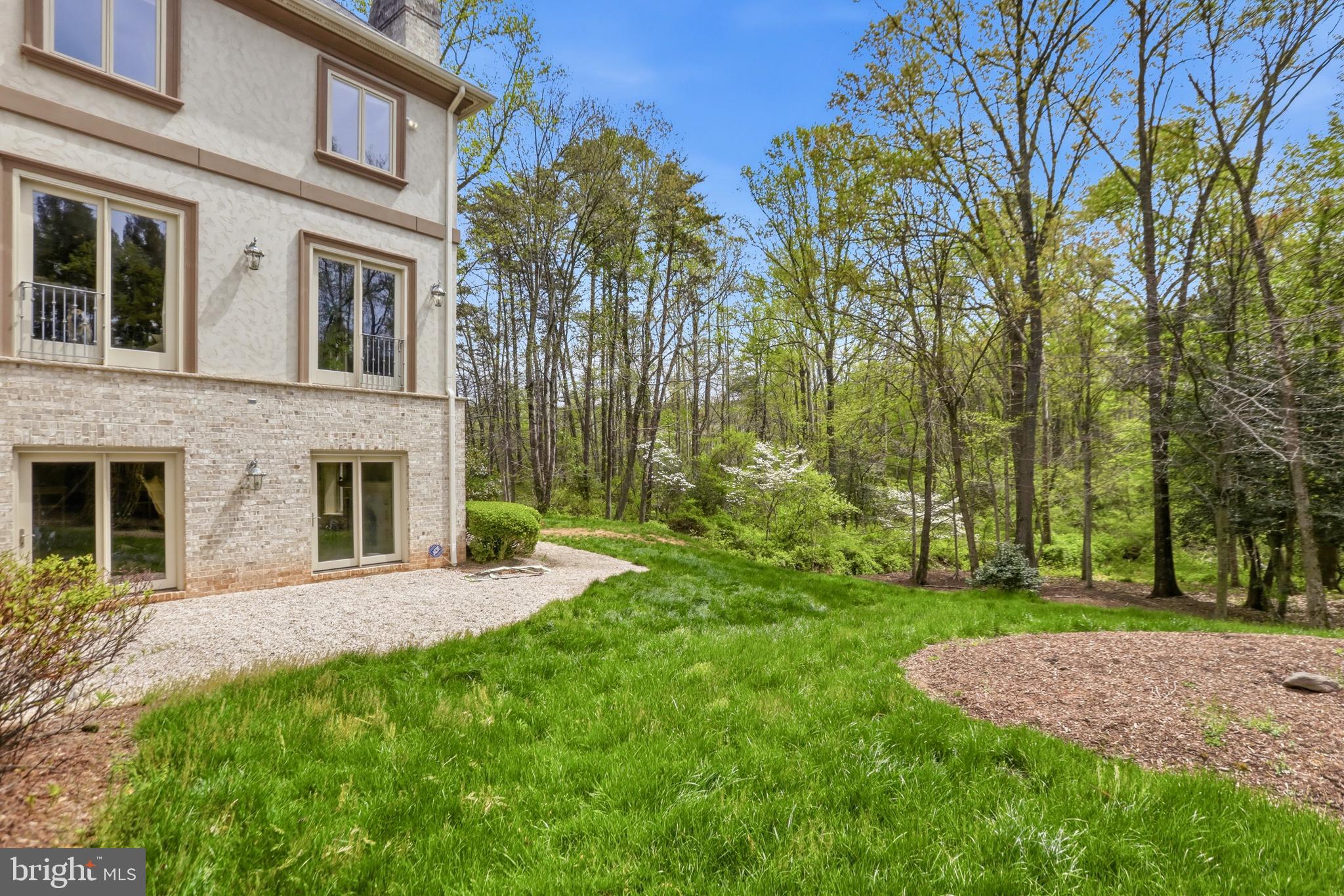 KENTLAND POND - Residential