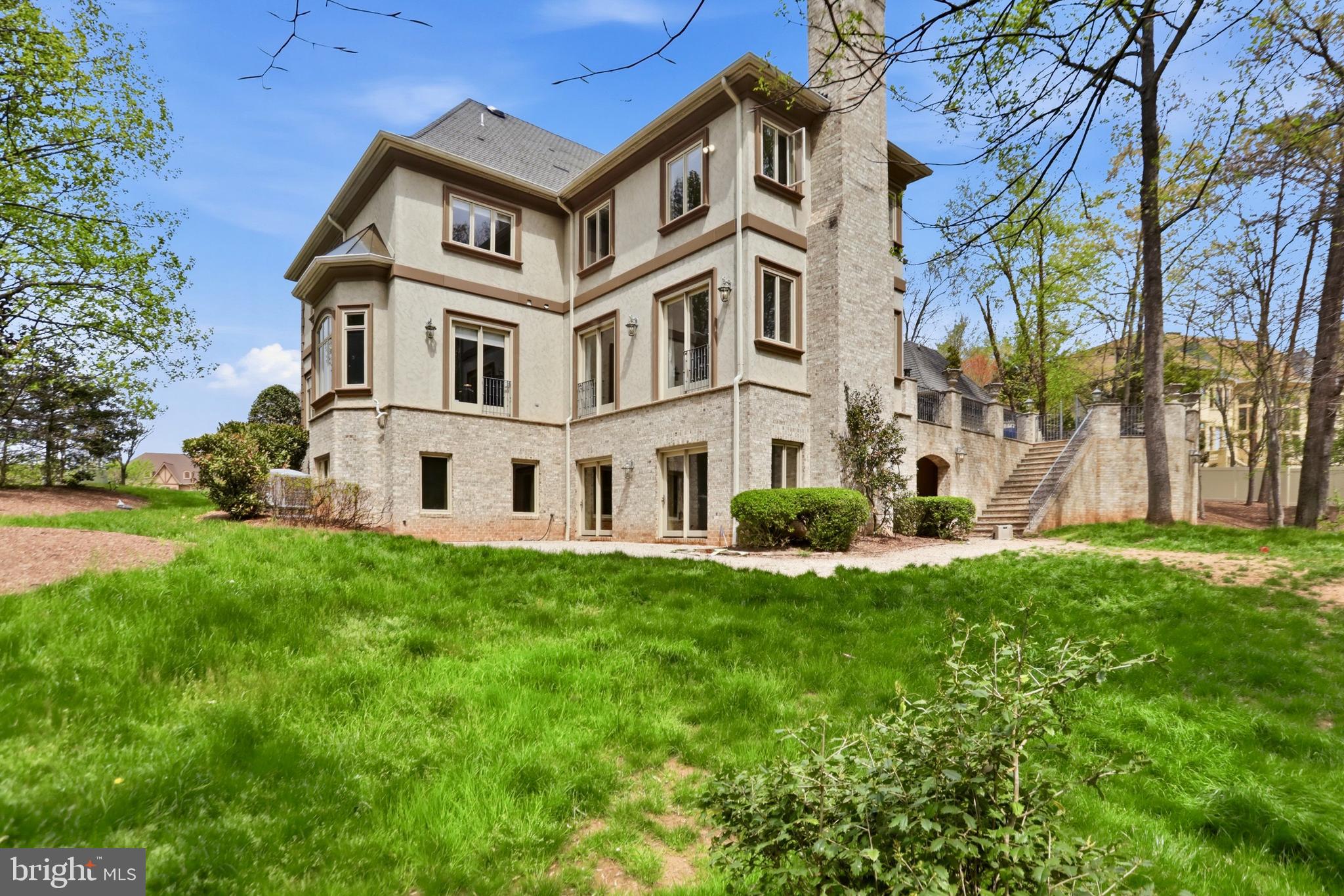 KENTLAND POND - Residential