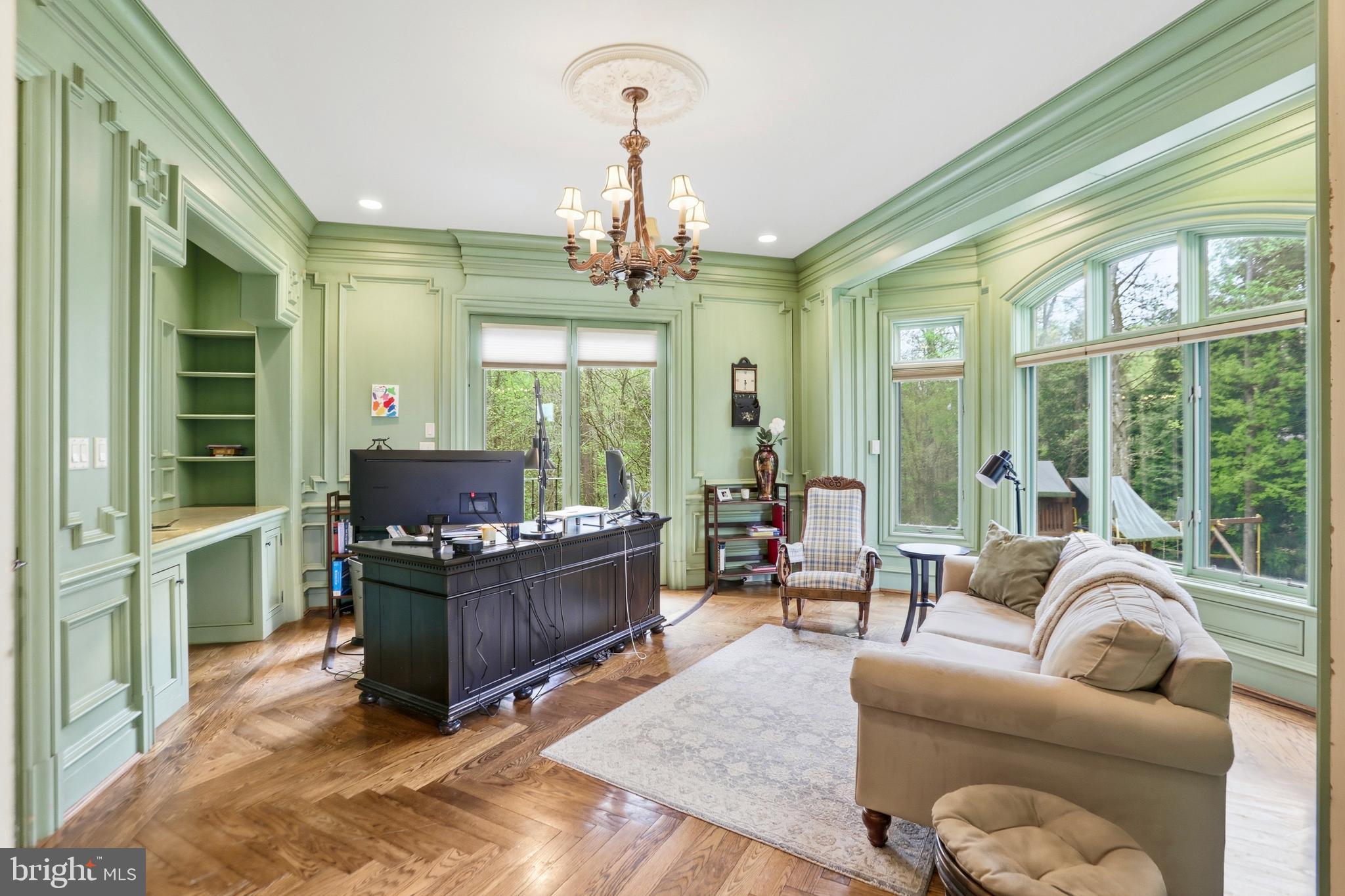 KENTLAND POND - Residential