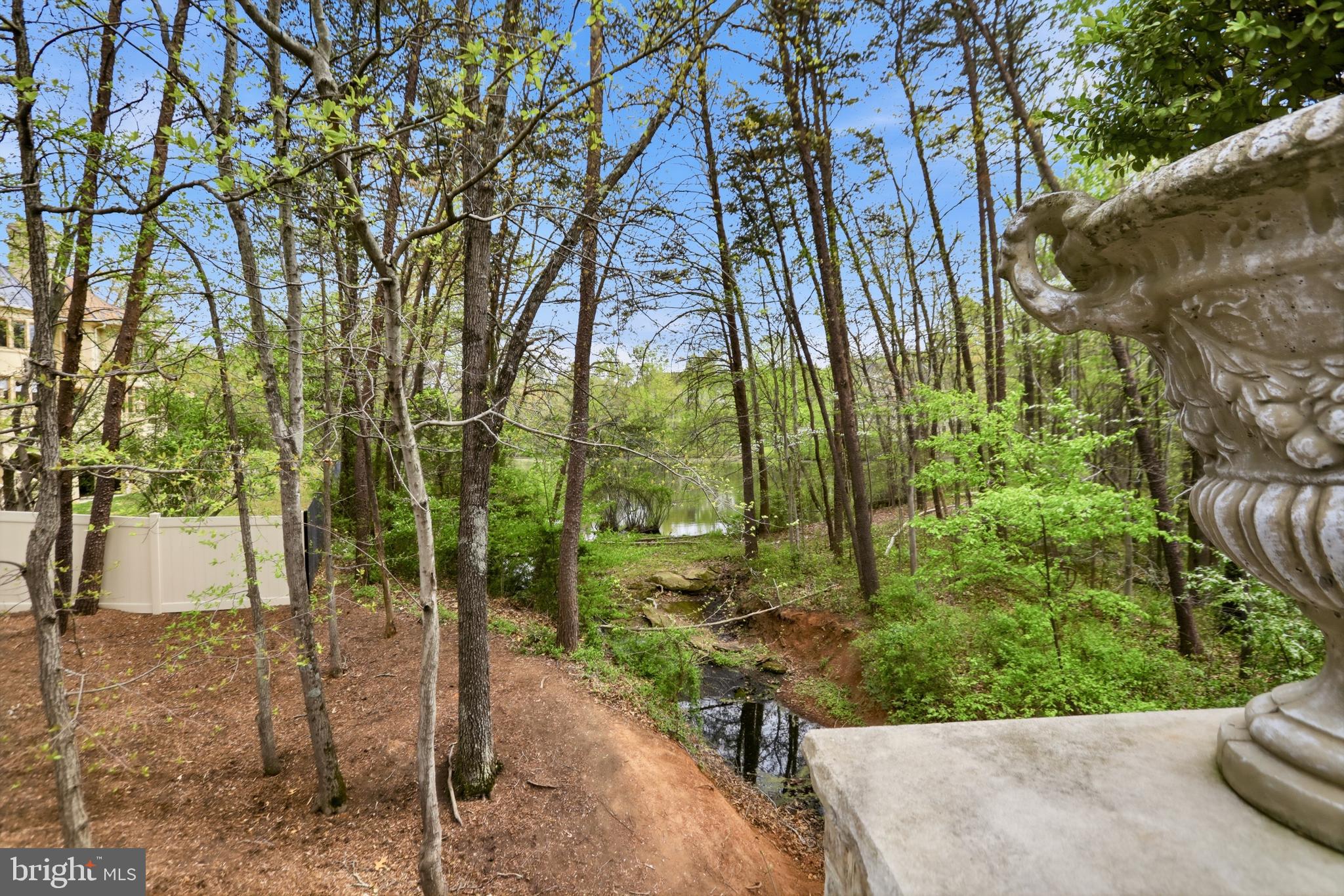 KENTLAND POND - Residential