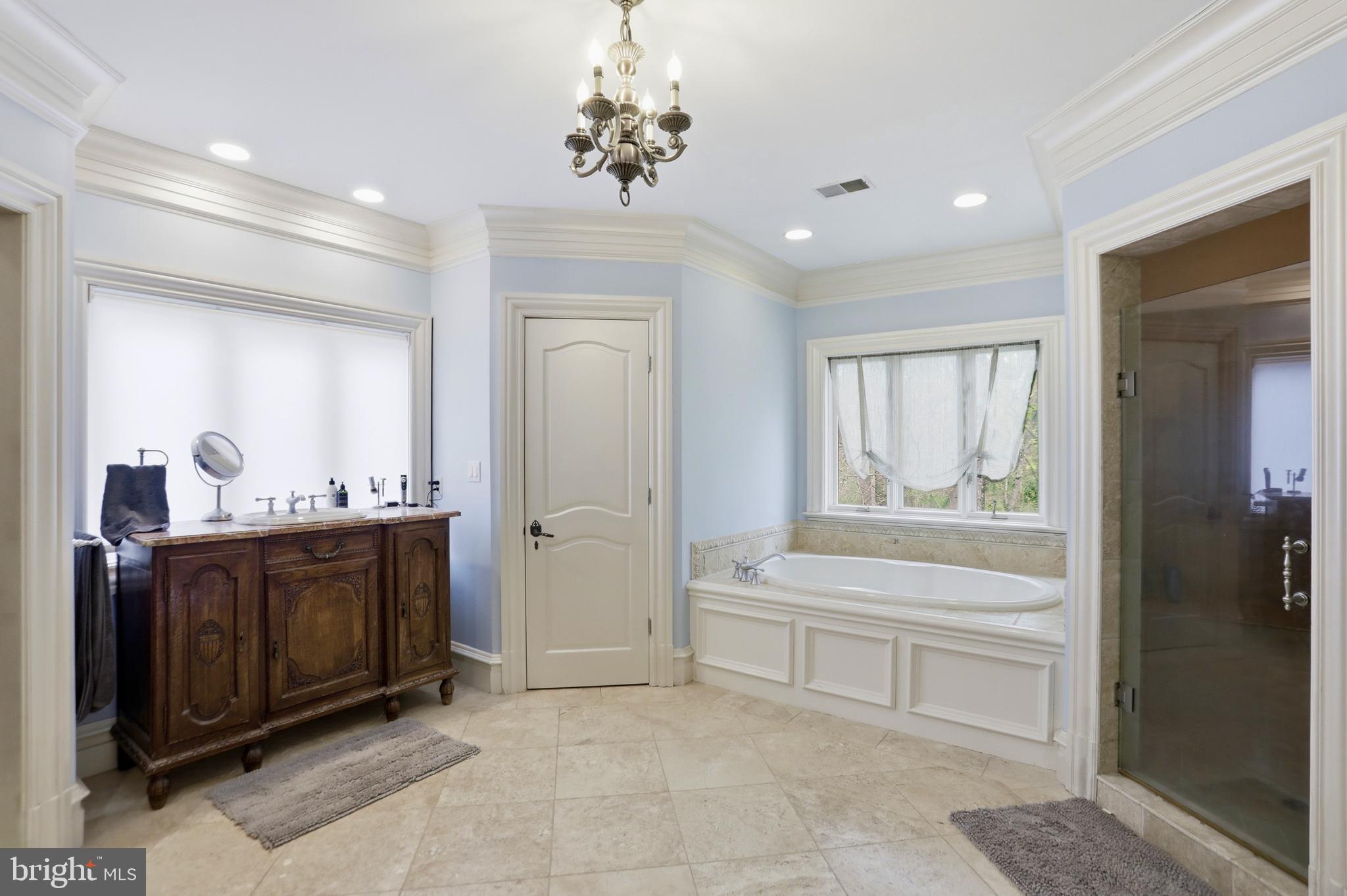 KENTLAND POND - Residential