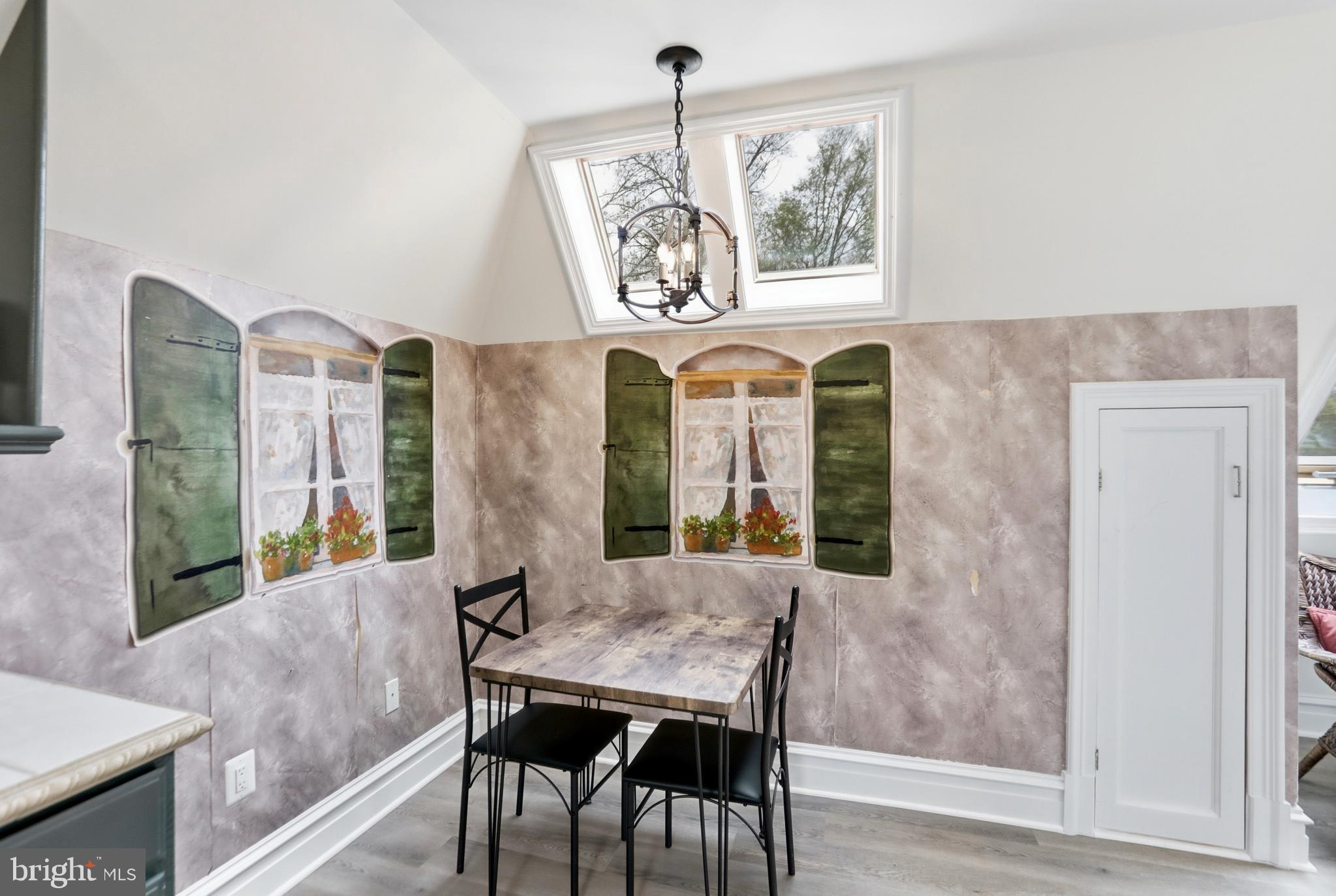 KENTLAND POND - Residential